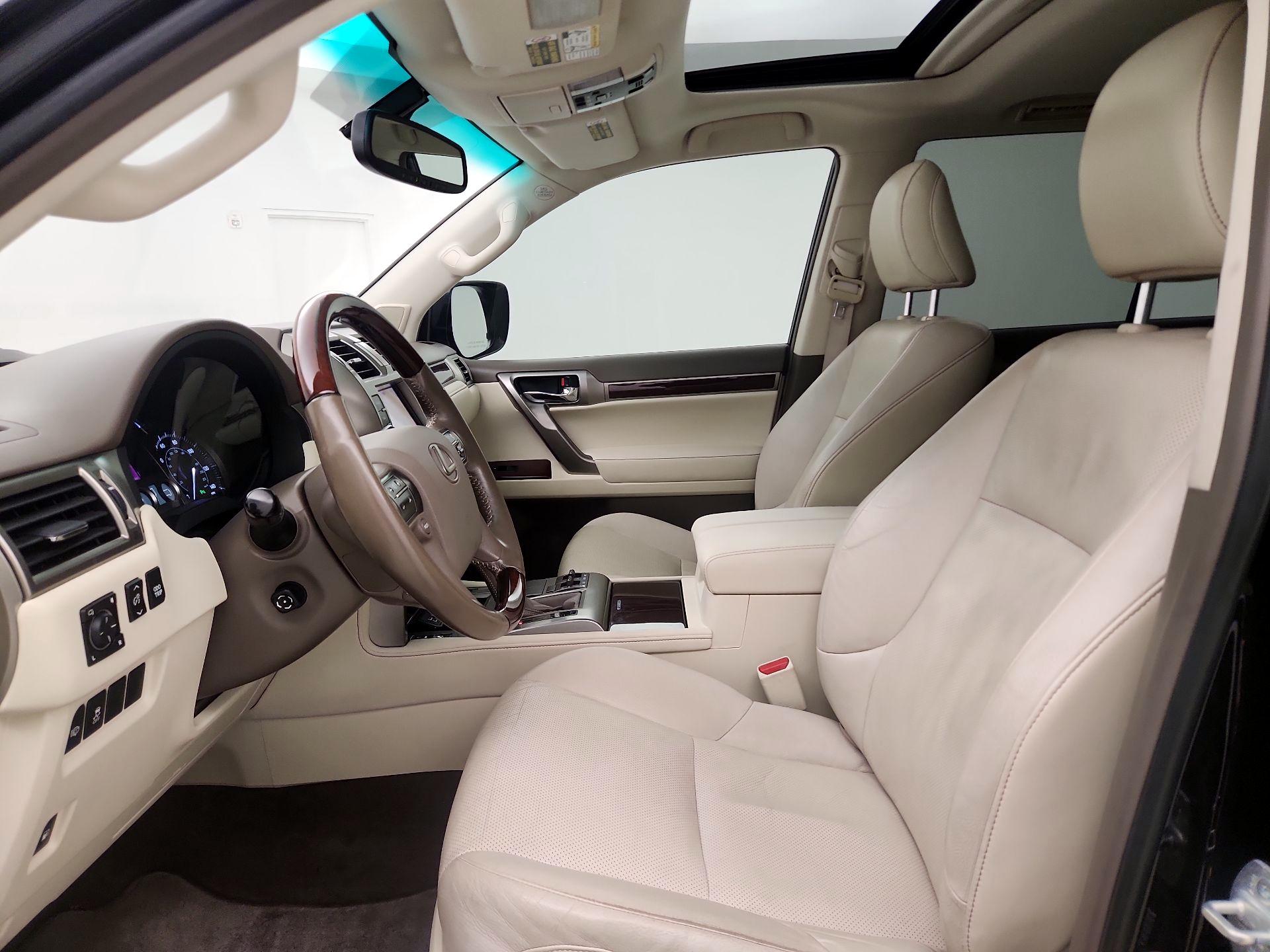 Thumbnail: 2016 Lexus GX - 11