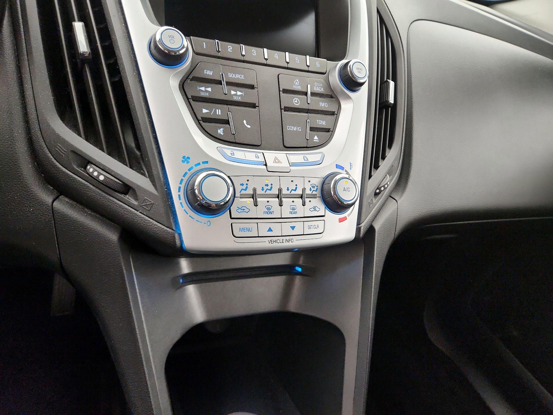 Thumbnail: 2015 Chevrolet Equinox - 14