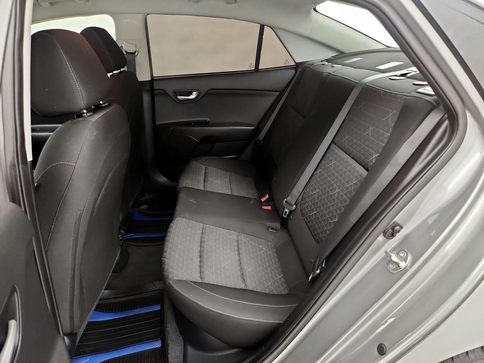 Thumbnail: 2021 Kia Rio - 17