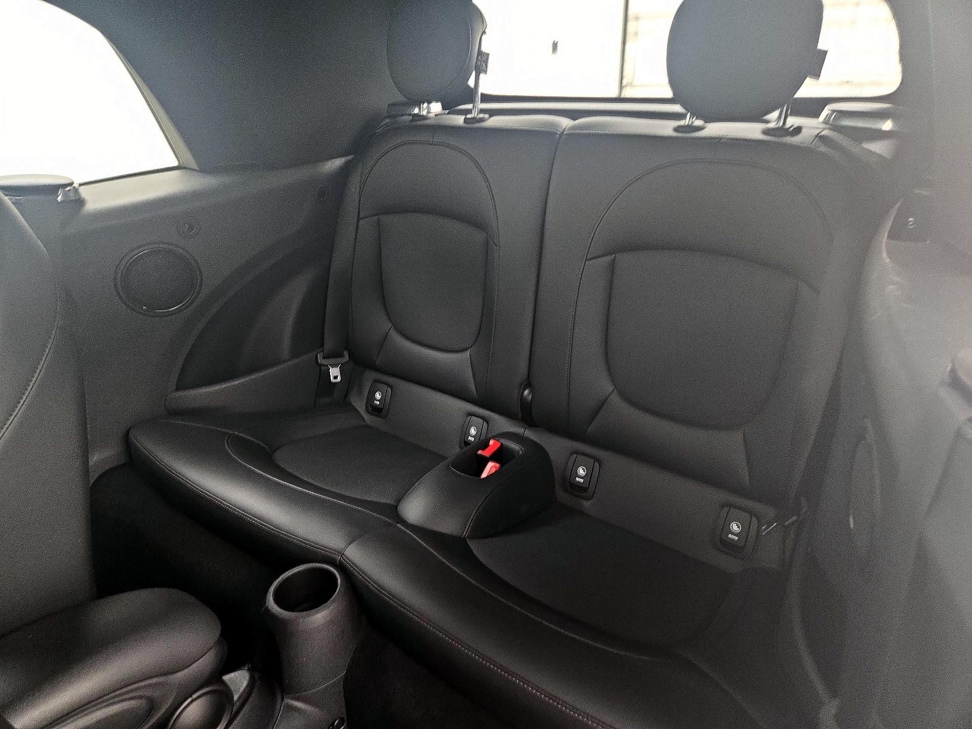 Thumbnail: 2021 MINI Cooper - 19