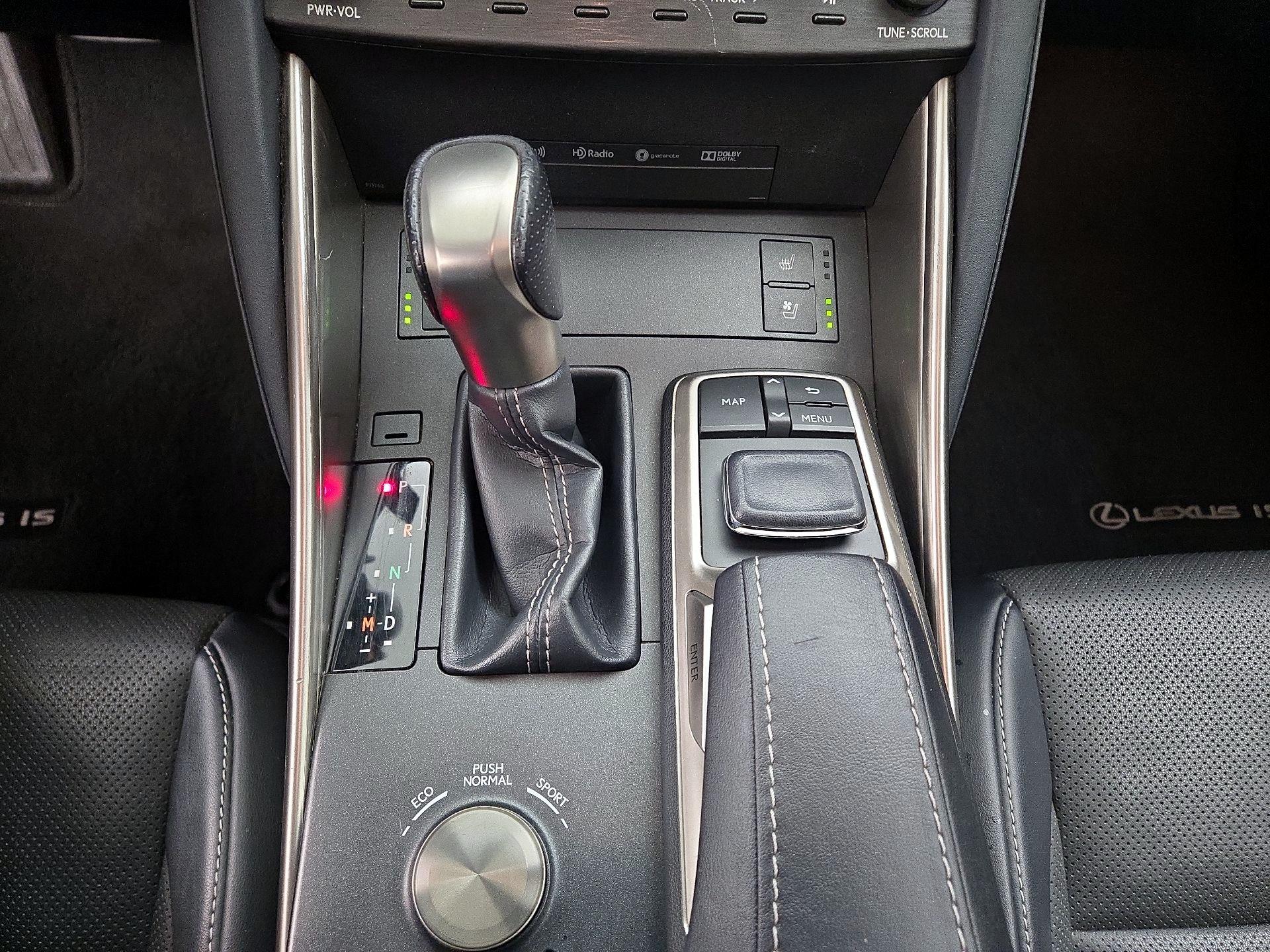 Thumbnail: 2020 Lexus IS - 17