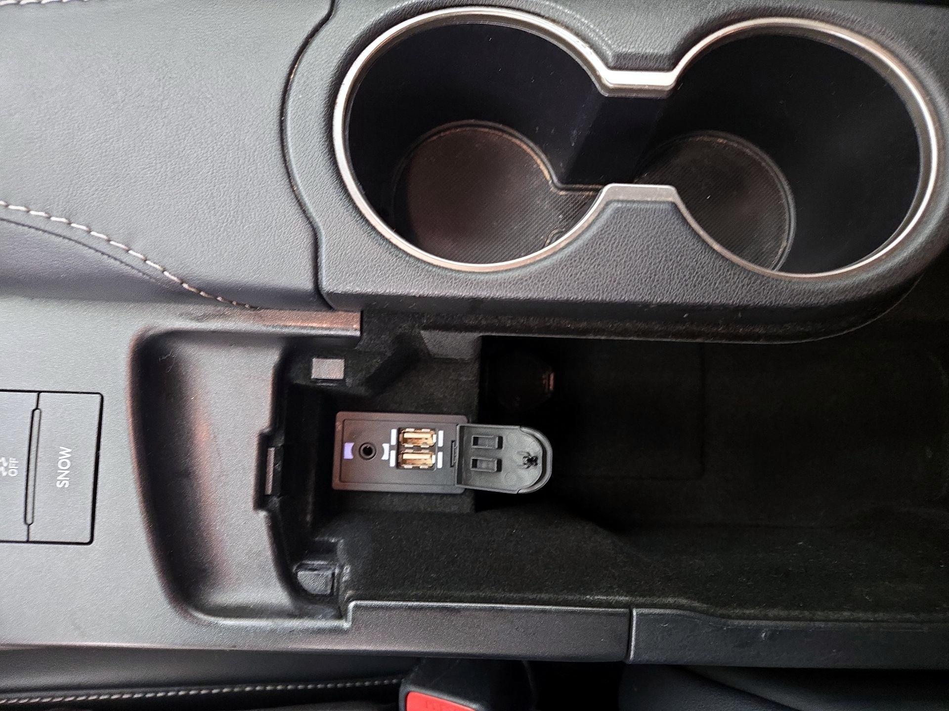 Thumbnail: 2020 Lexus IS - 18