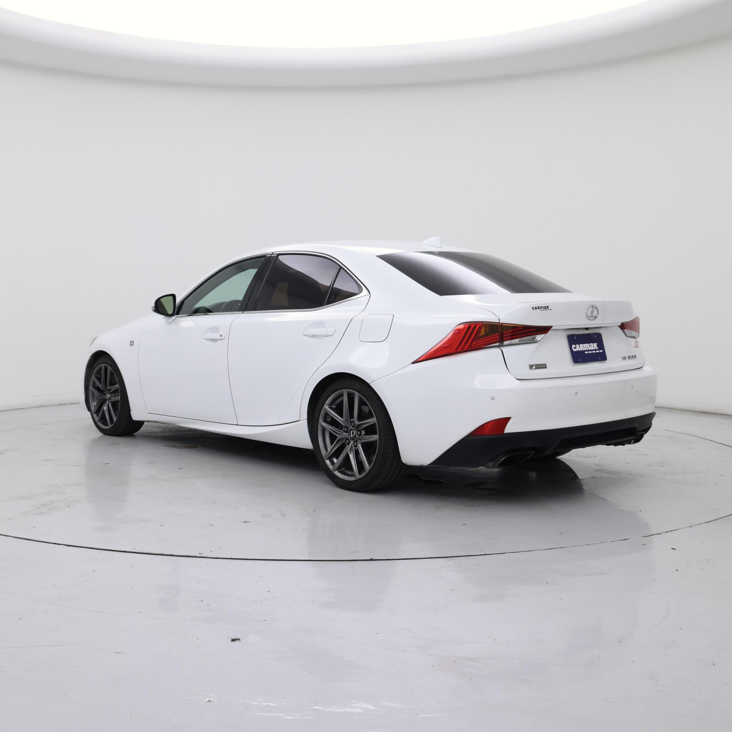 Thumbnail: 2020 Lexus IS - 2