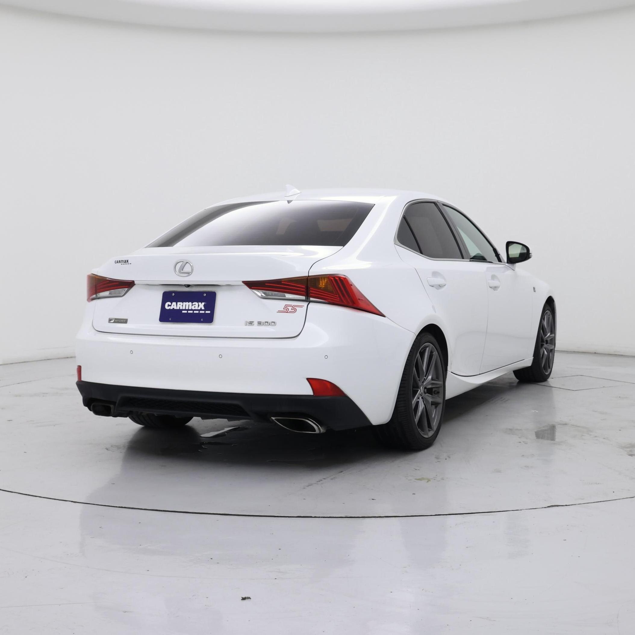 Thumbnail: 2020 Lexus IS - 8