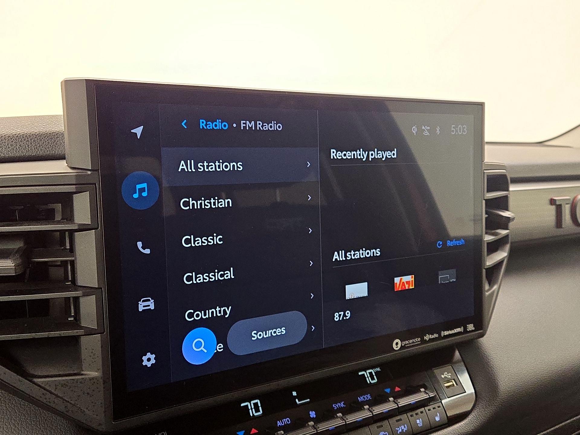 Thumbnail: 2023 Toyota Tundra - 15