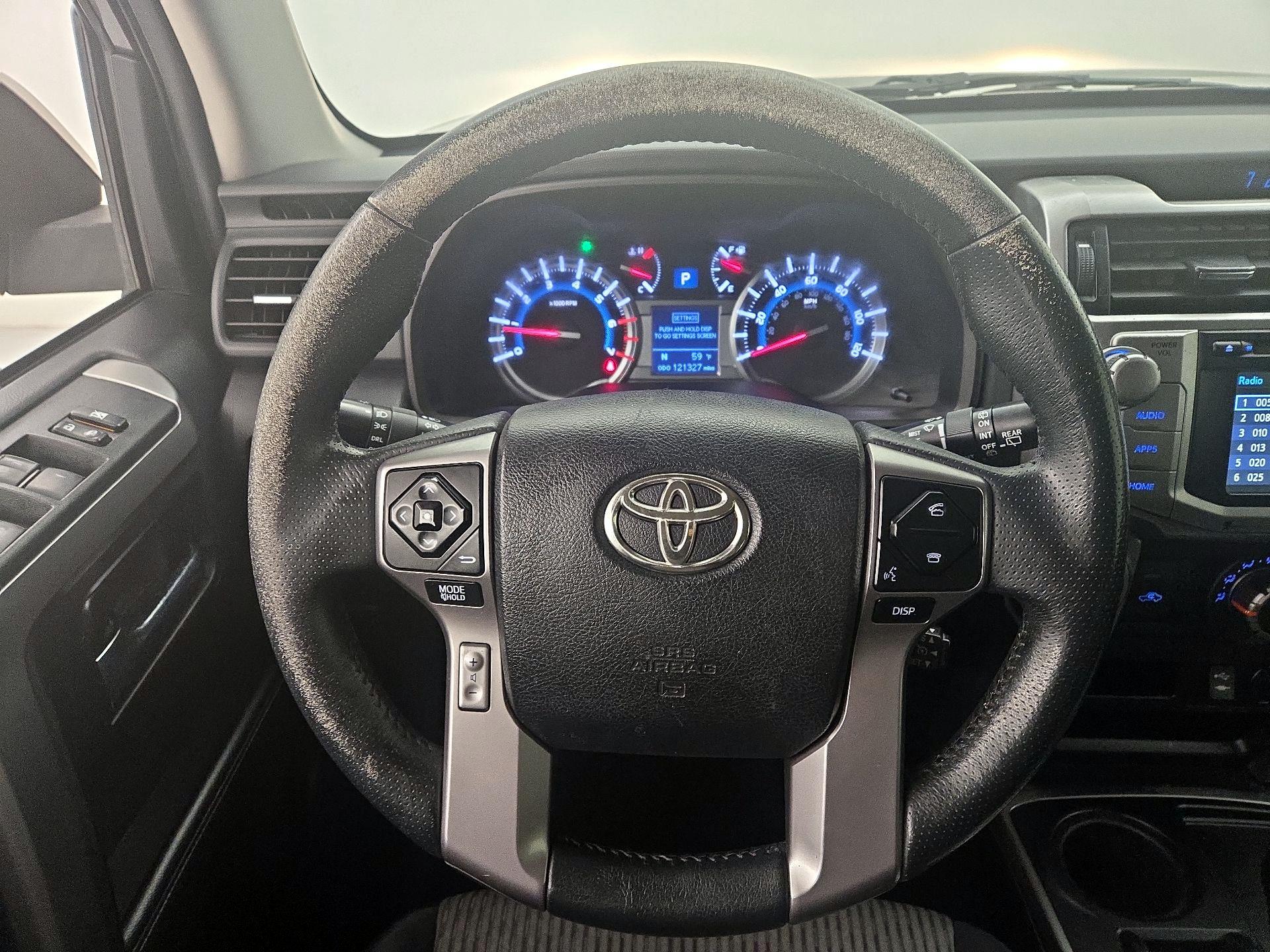 Thumbnail: 2015 Toyota 4Runner - 10