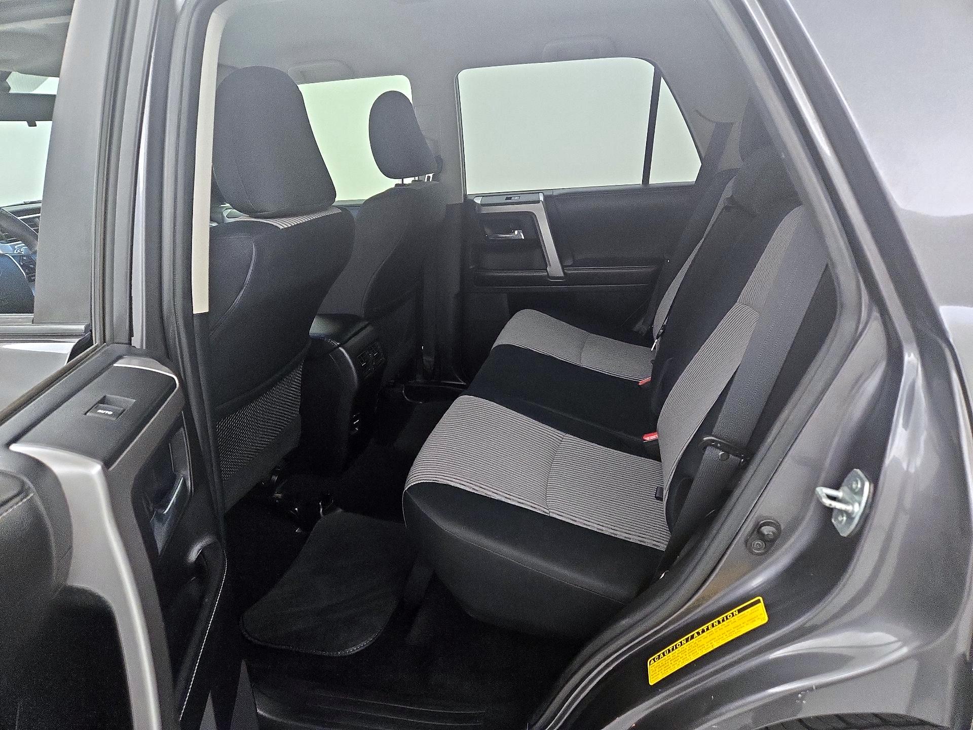 Thumbnail: 2015 Toyota 4Runner - 19