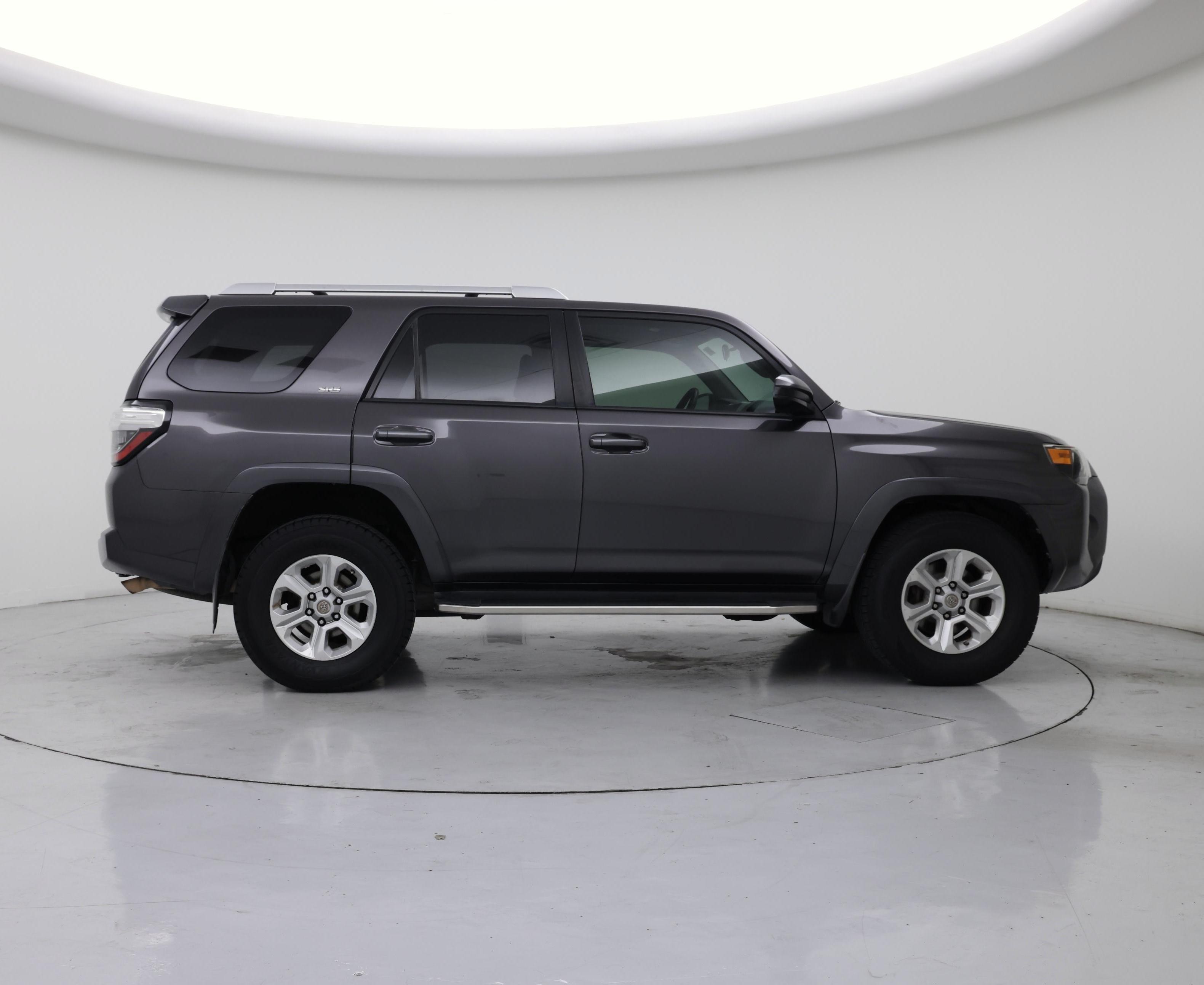Thumbnail: 2015 Toyota 4Runner - 7