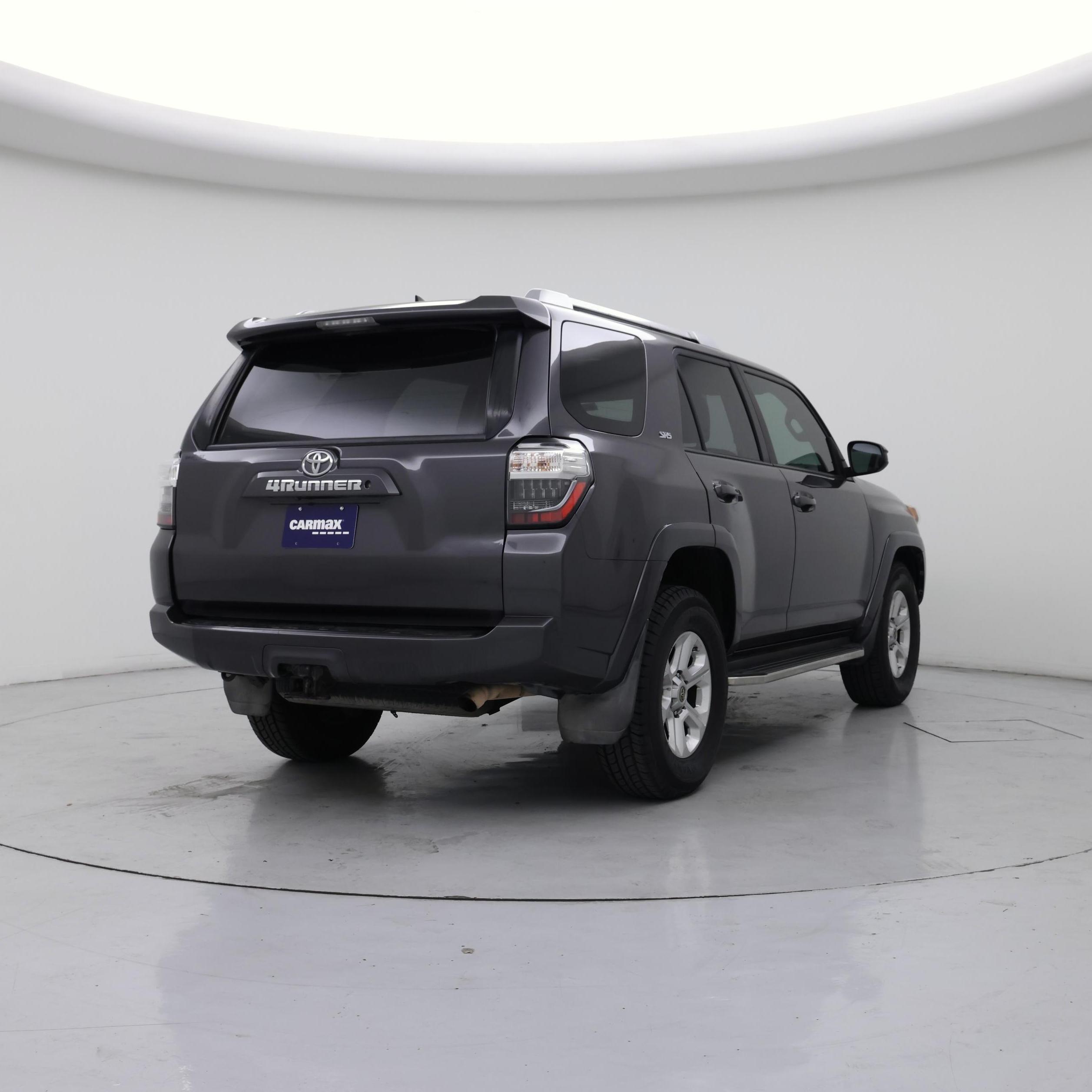 Thumbnail: 2015 Toyota 4Runner - 8