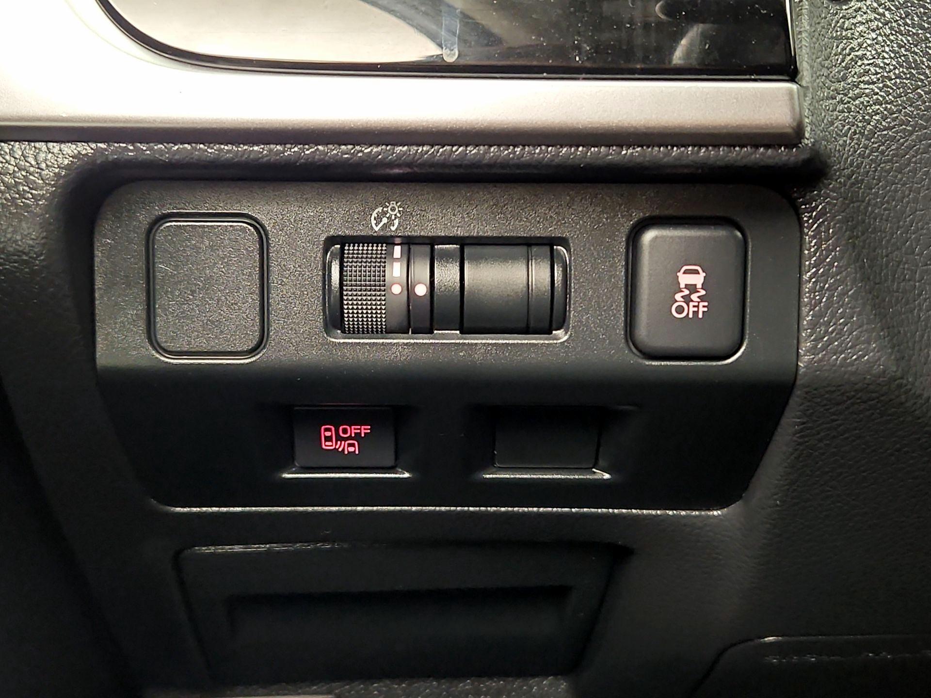 Thumbnail: 2017 Subaru Crosstrek - 13