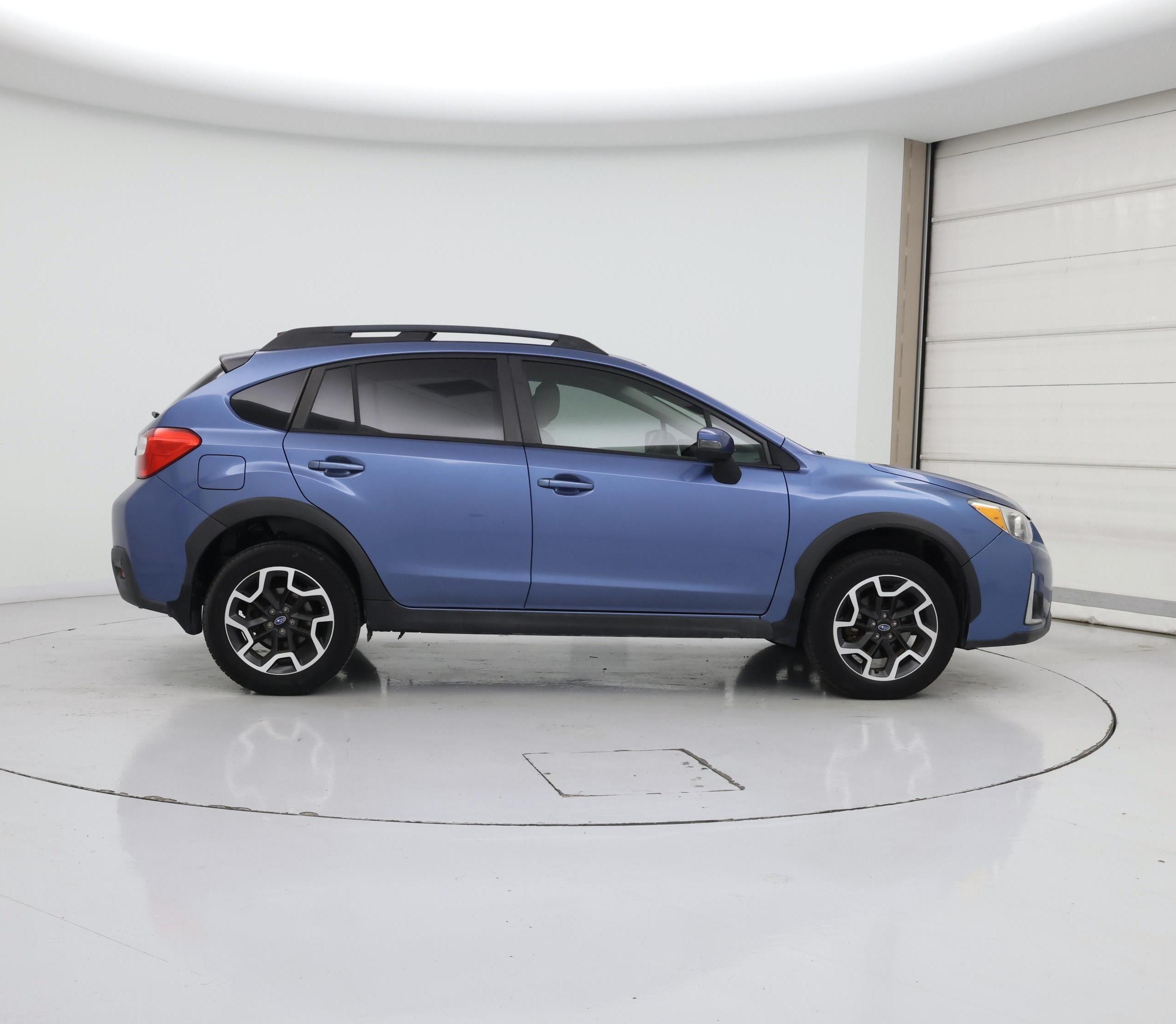 Thumbnail: 2017 Subaru Crosstrek - 7