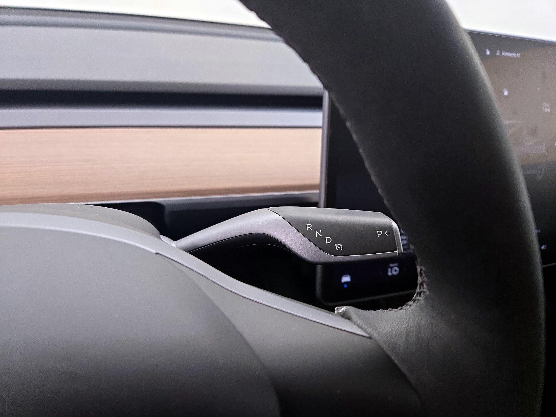 Thumbnail: 2023 Tesla Model 3 - 17