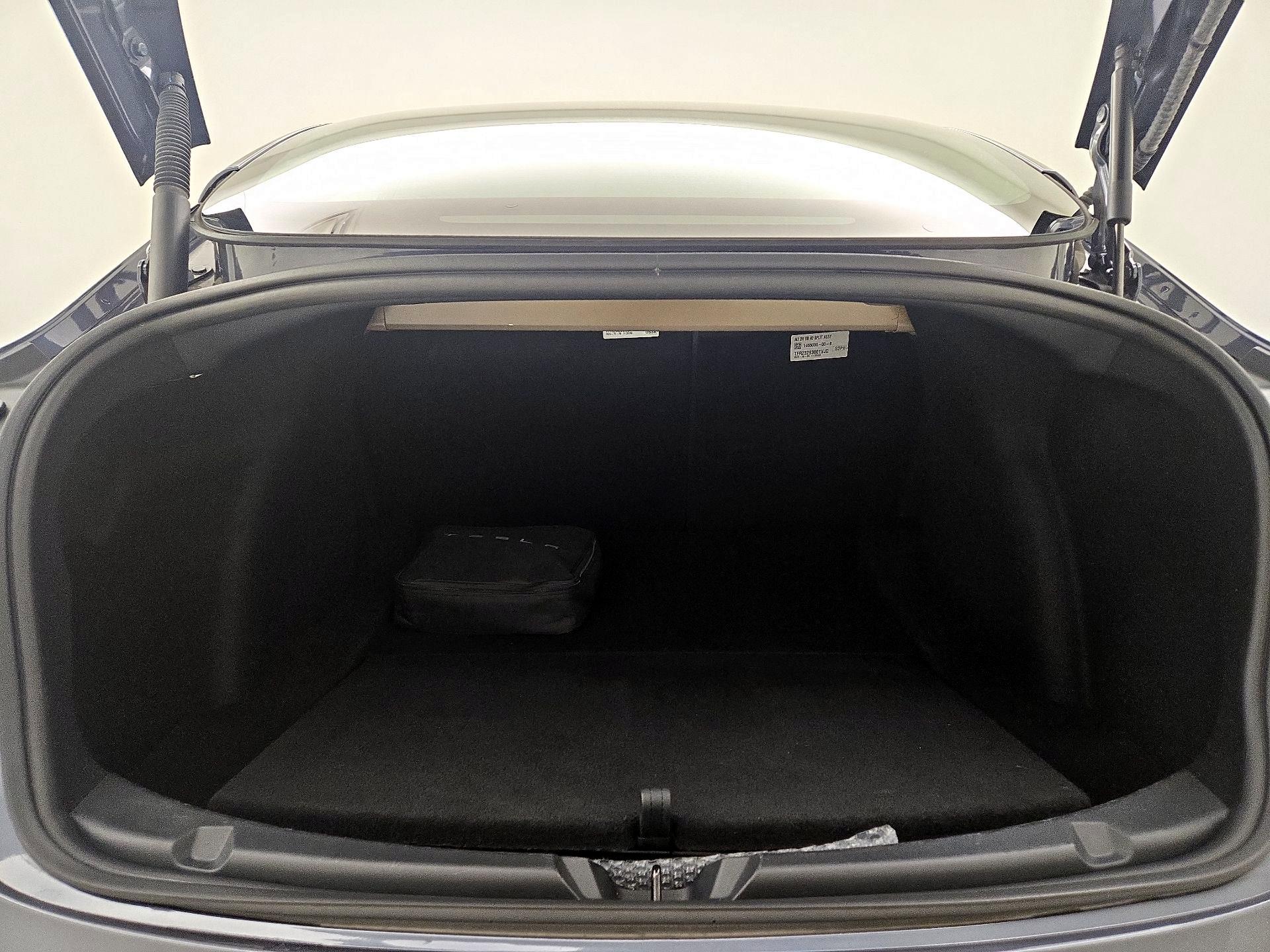 Thumbnail: 2023 Tesla Model 3 - 20