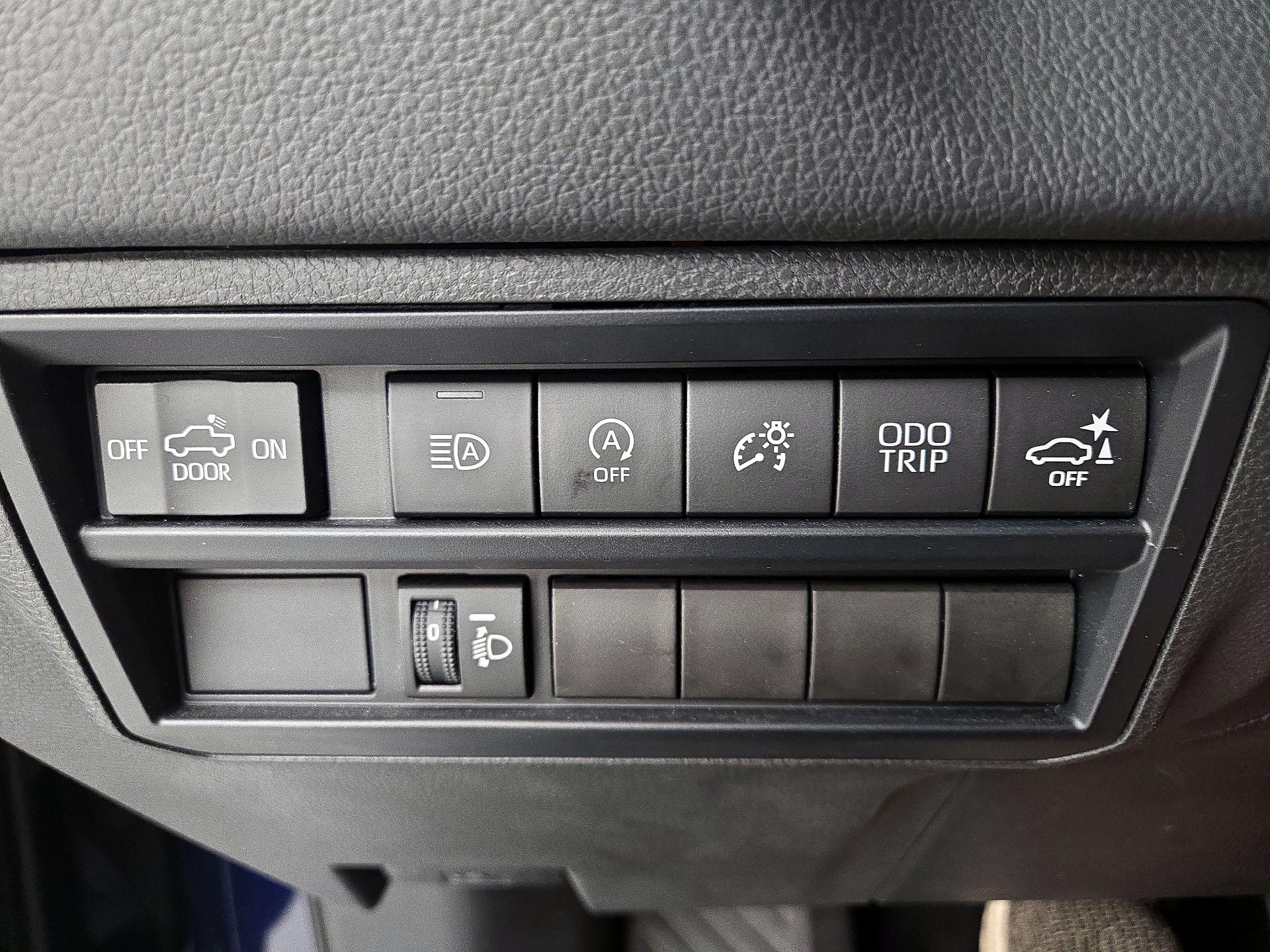 Thumbnail: 2022 Toyota Tundra - 13