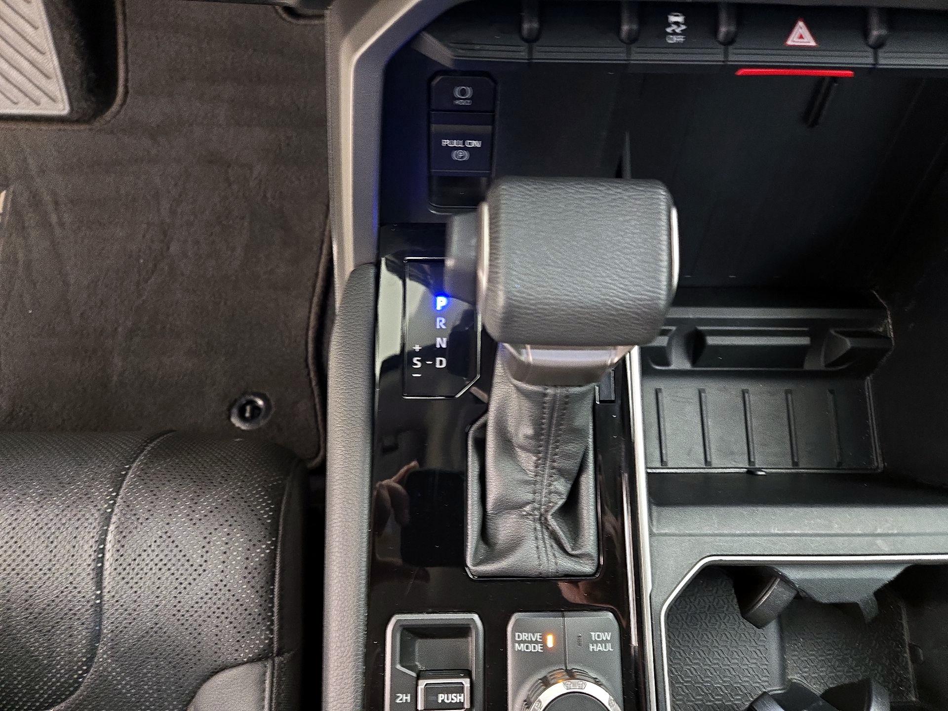 Thumbnail: 2022 Toyota Tundra - 17