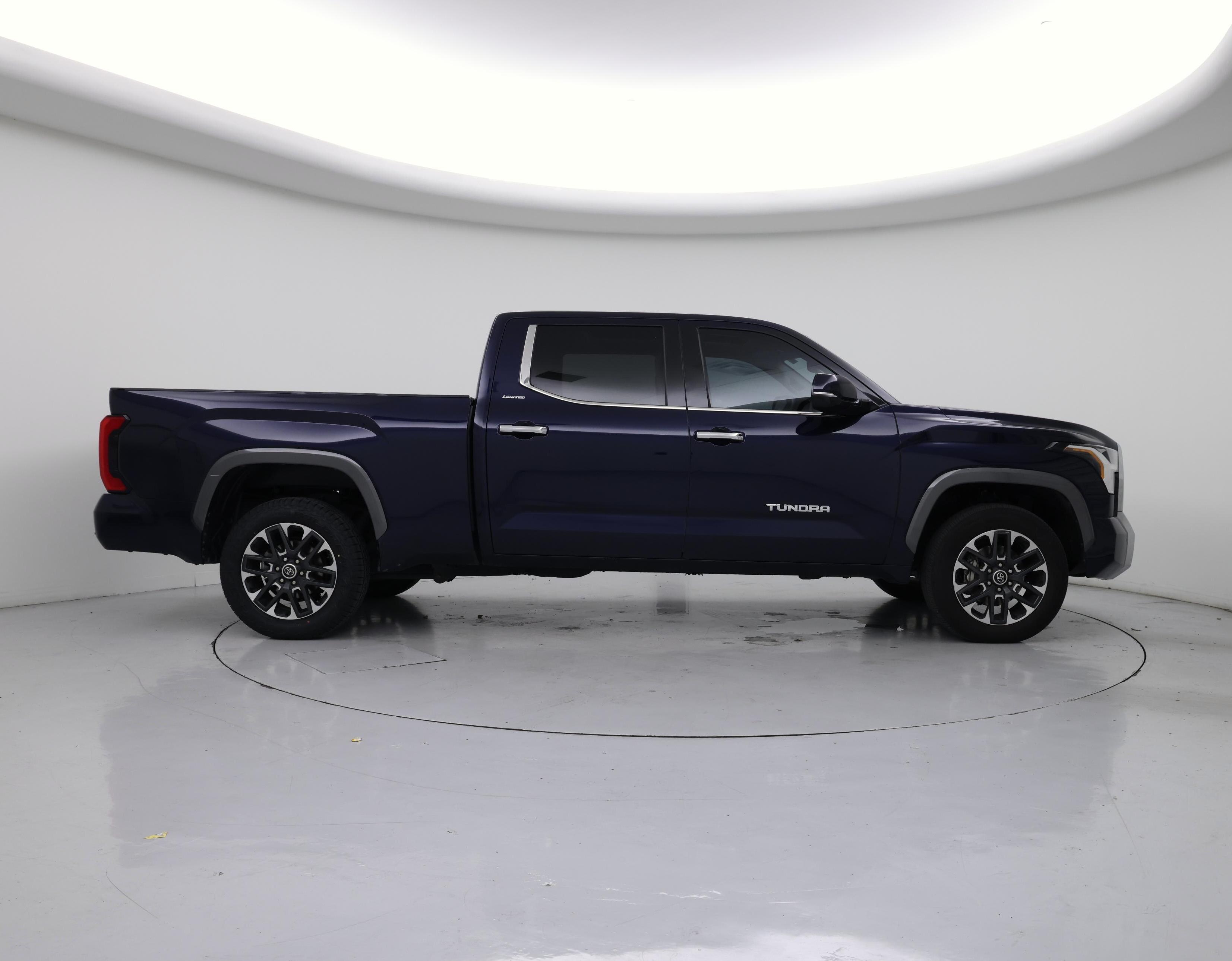 Thumbnail: 2022 Toyota Tundra - 7