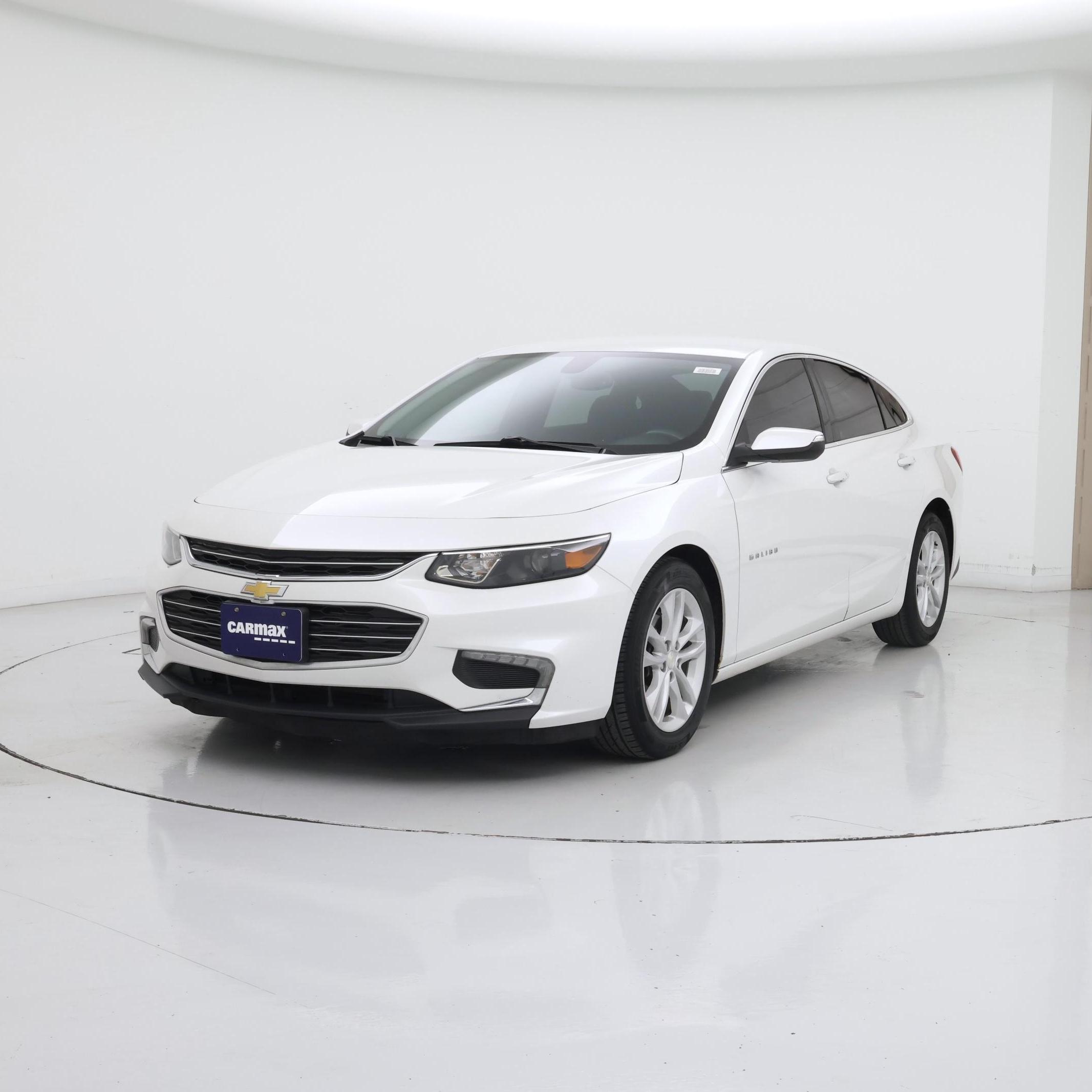Thumbnail: 2017 Chevrolet Malibu - 4
