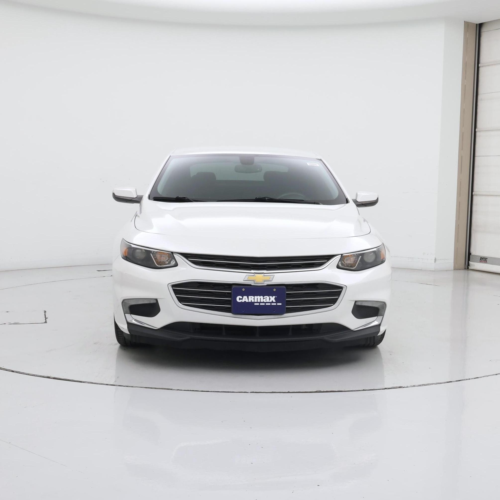 Thumbnail: 2017 Chevrolet Malibu - 5