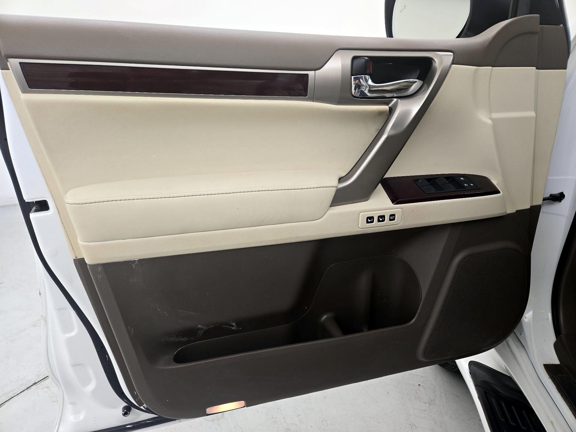 Thumbnail: 2019 Lexus GX - 12