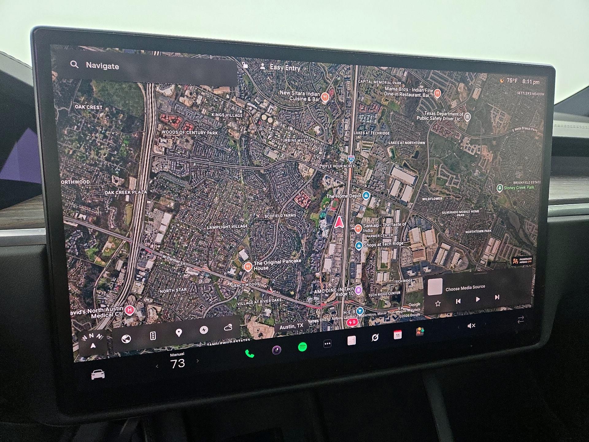 Thumbnail: 2022 Tesla Model X - 13