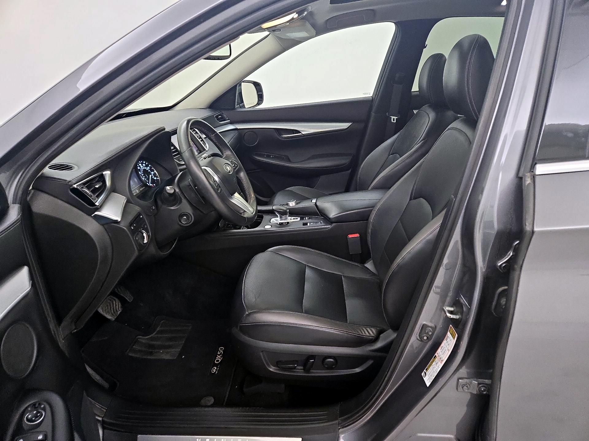 Thumbnail: 2019 INFINITI QX50 - 11