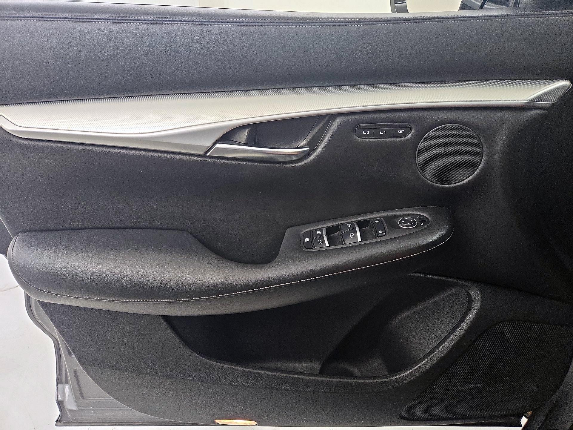 Thumbnail: 2019 INFINITI QX50 - 12