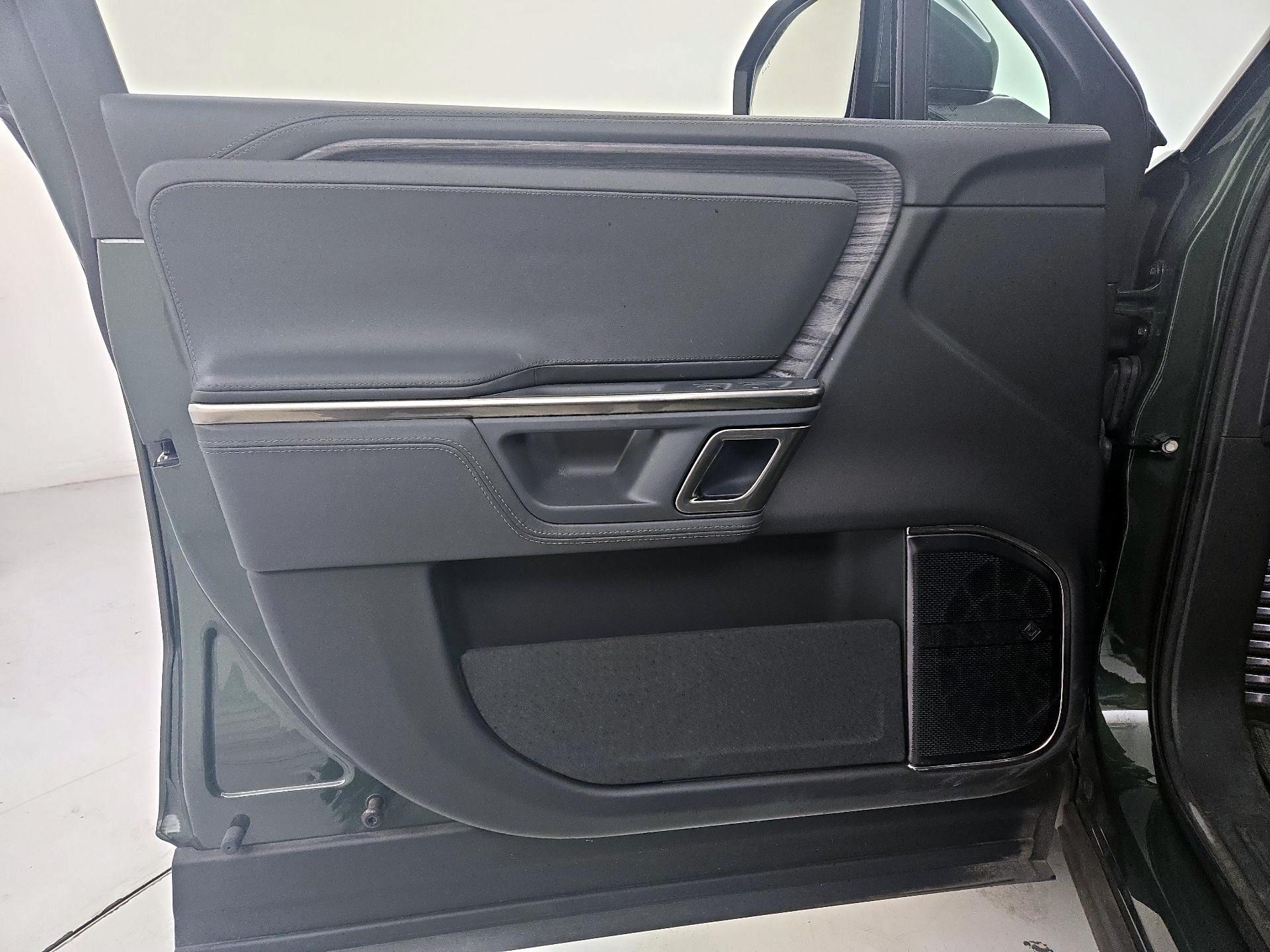 Thumbnail: 2023 Rivian R1S - 12