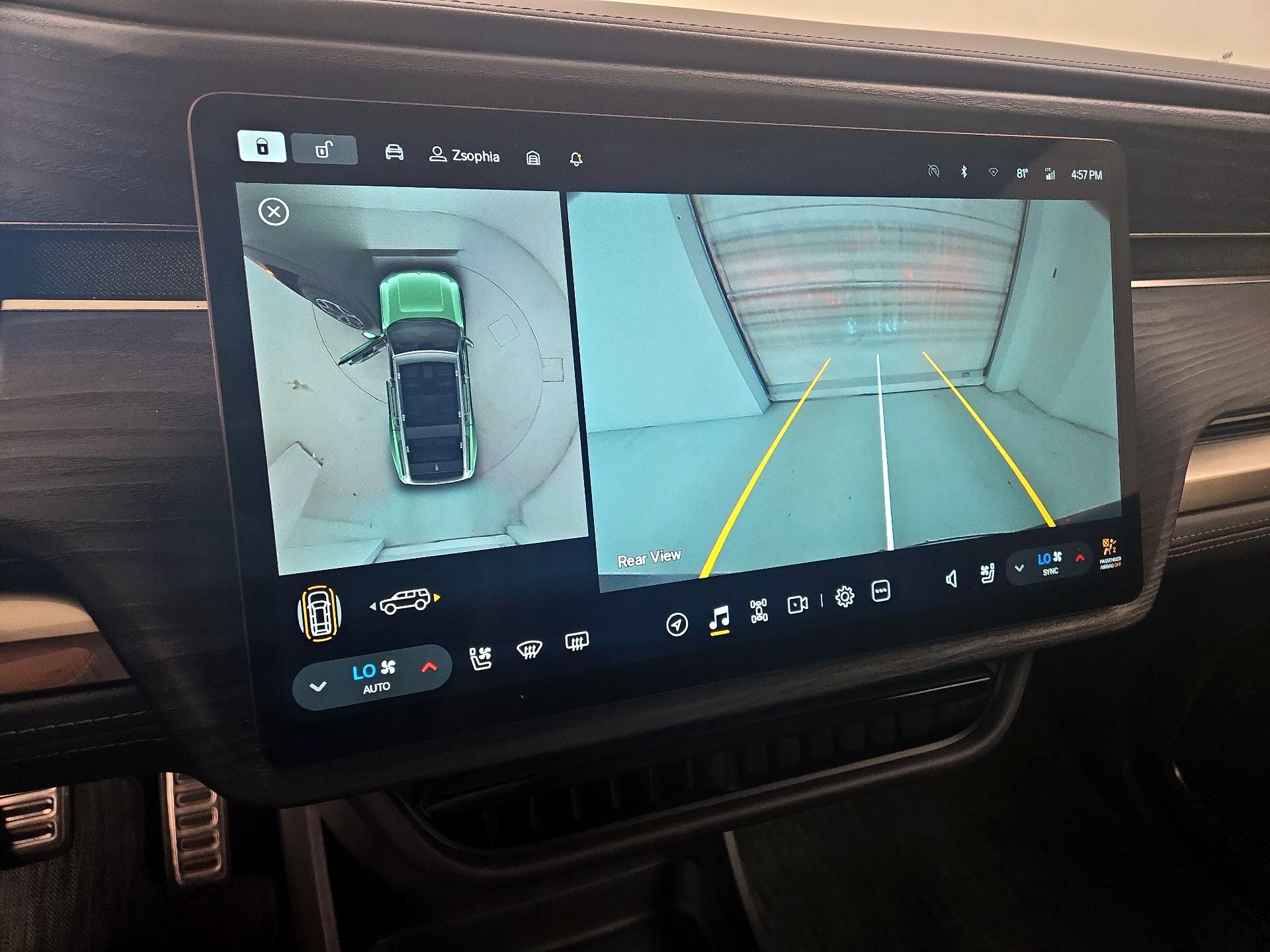 Thumbnail: 2023 Rivian R1S - 14