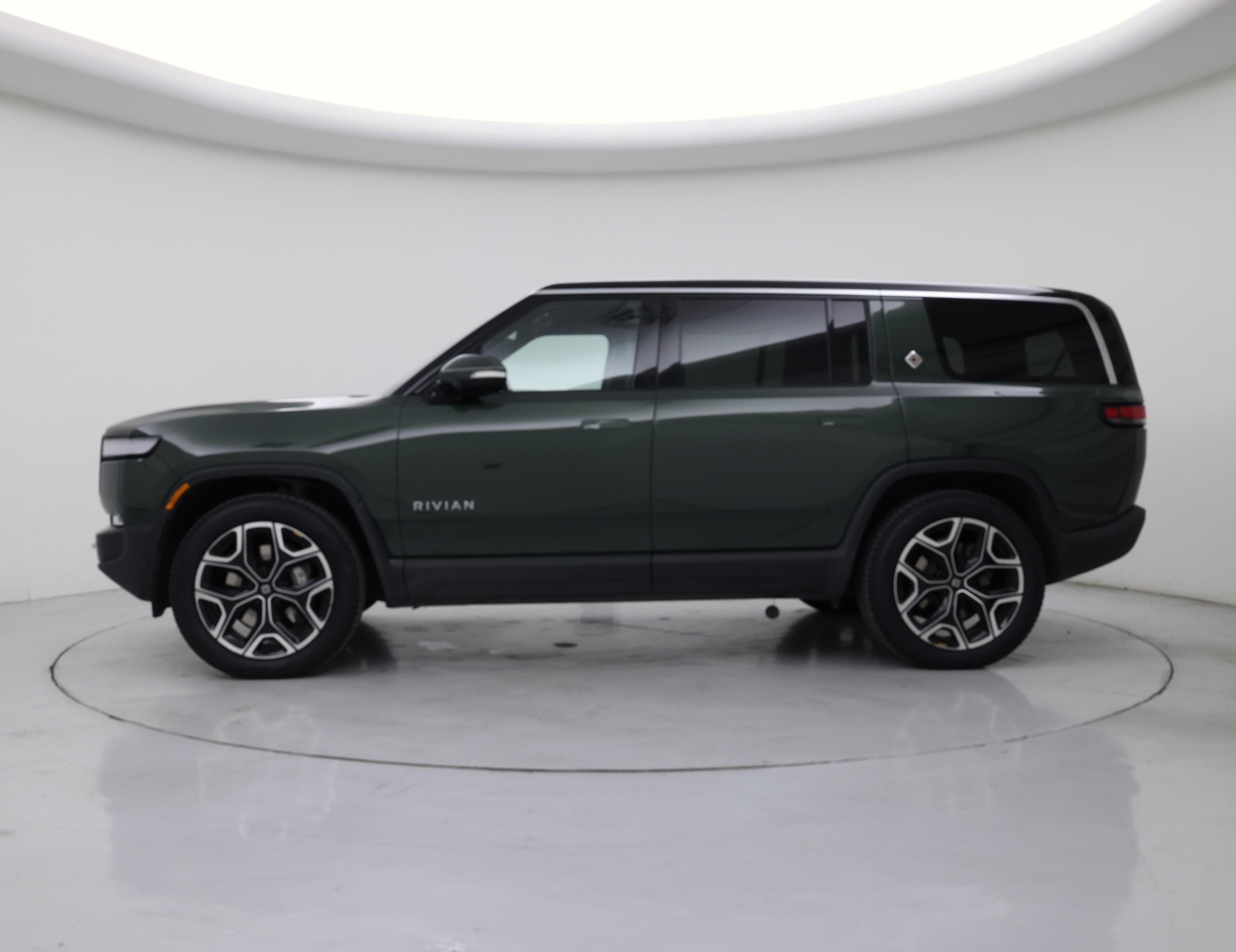 Thumbnail: 2023 Rivian R1S - 3