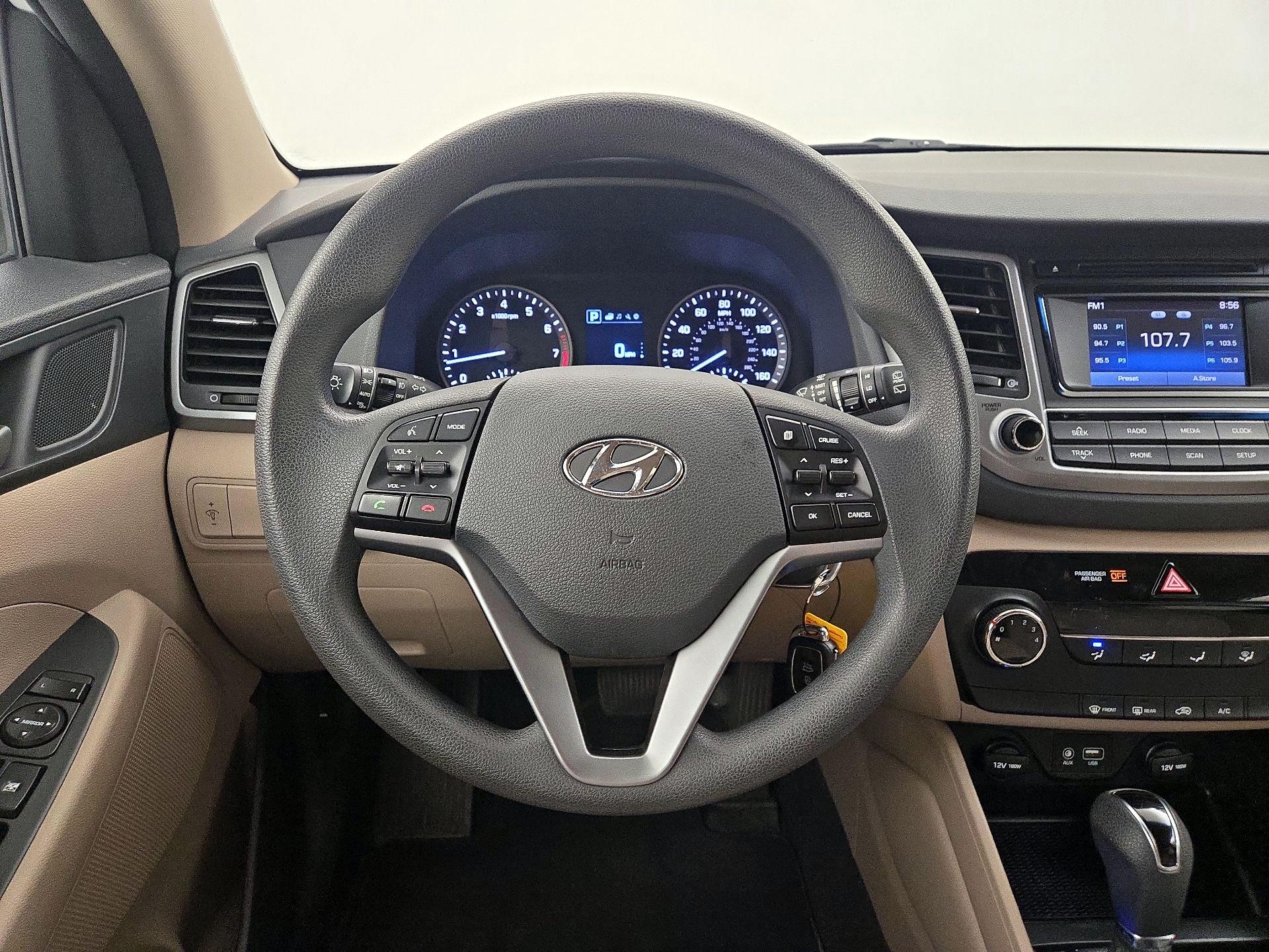 Thumbnail: 2016 Hyundai Tucson - 10