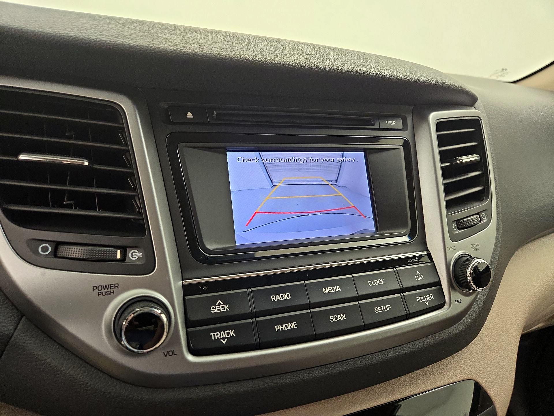 Thumbnail: 2016 Hyundai Tucson - 14