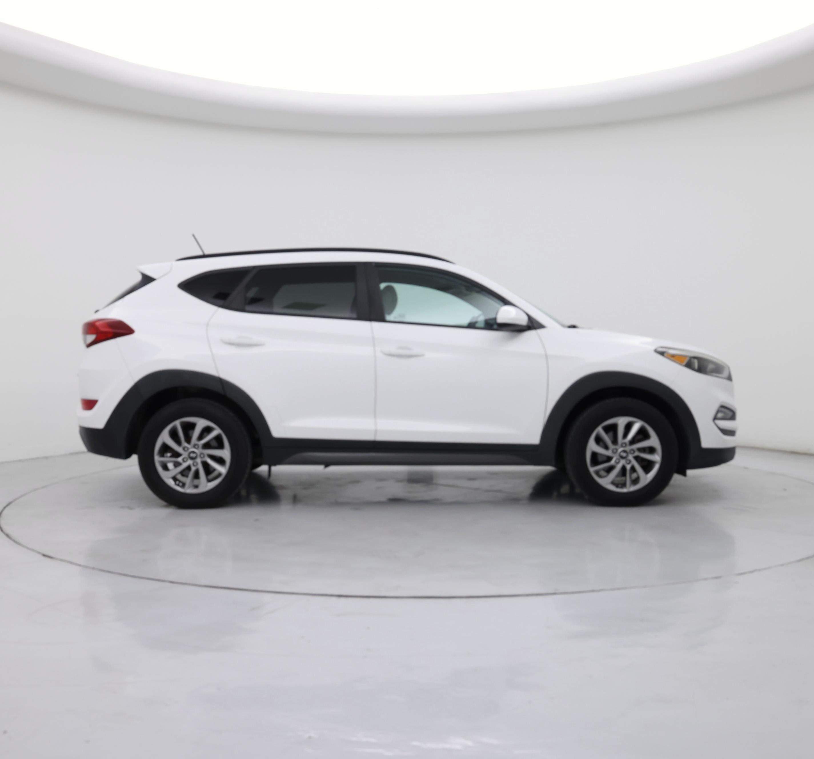 Thumbnail: 2016 Hyundai Tucson - 7