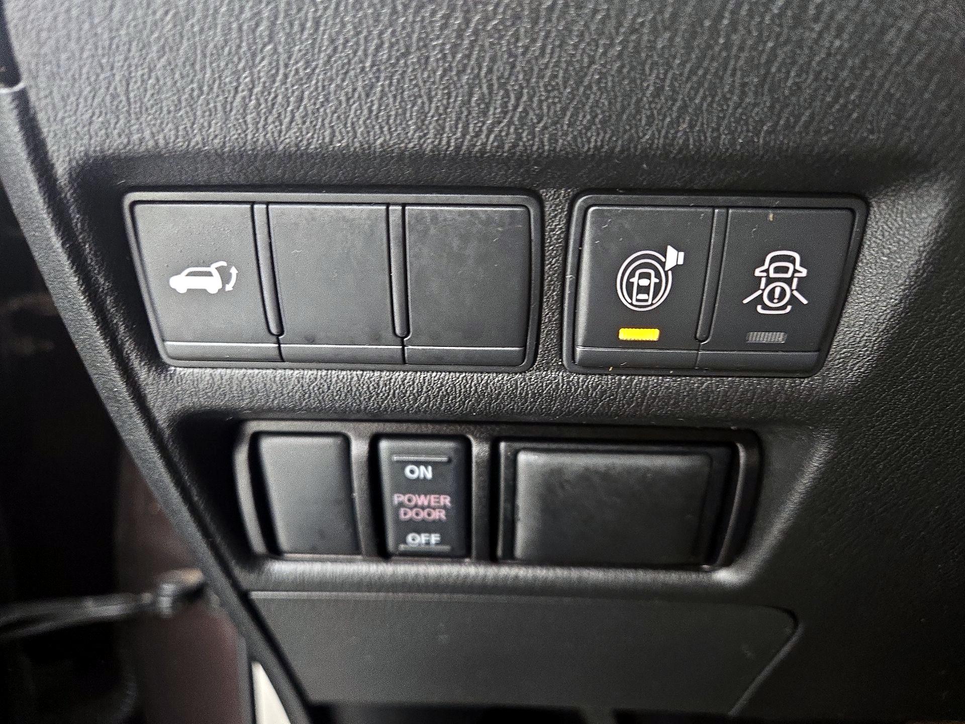 Thumbnail: 2020 Nissan Armada - 13