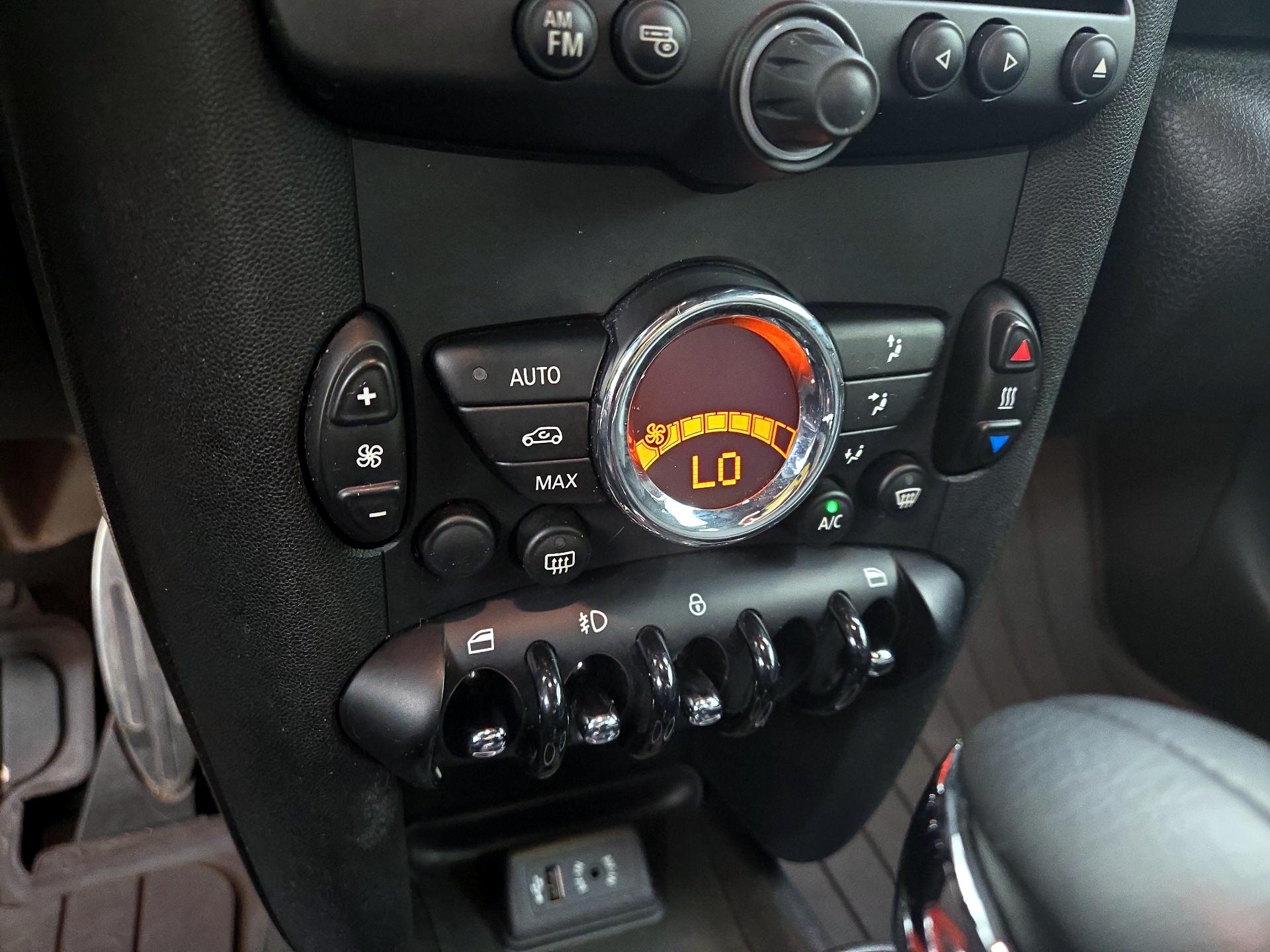 Thumbnail: 2015 MINI Cooper Coupe - 15