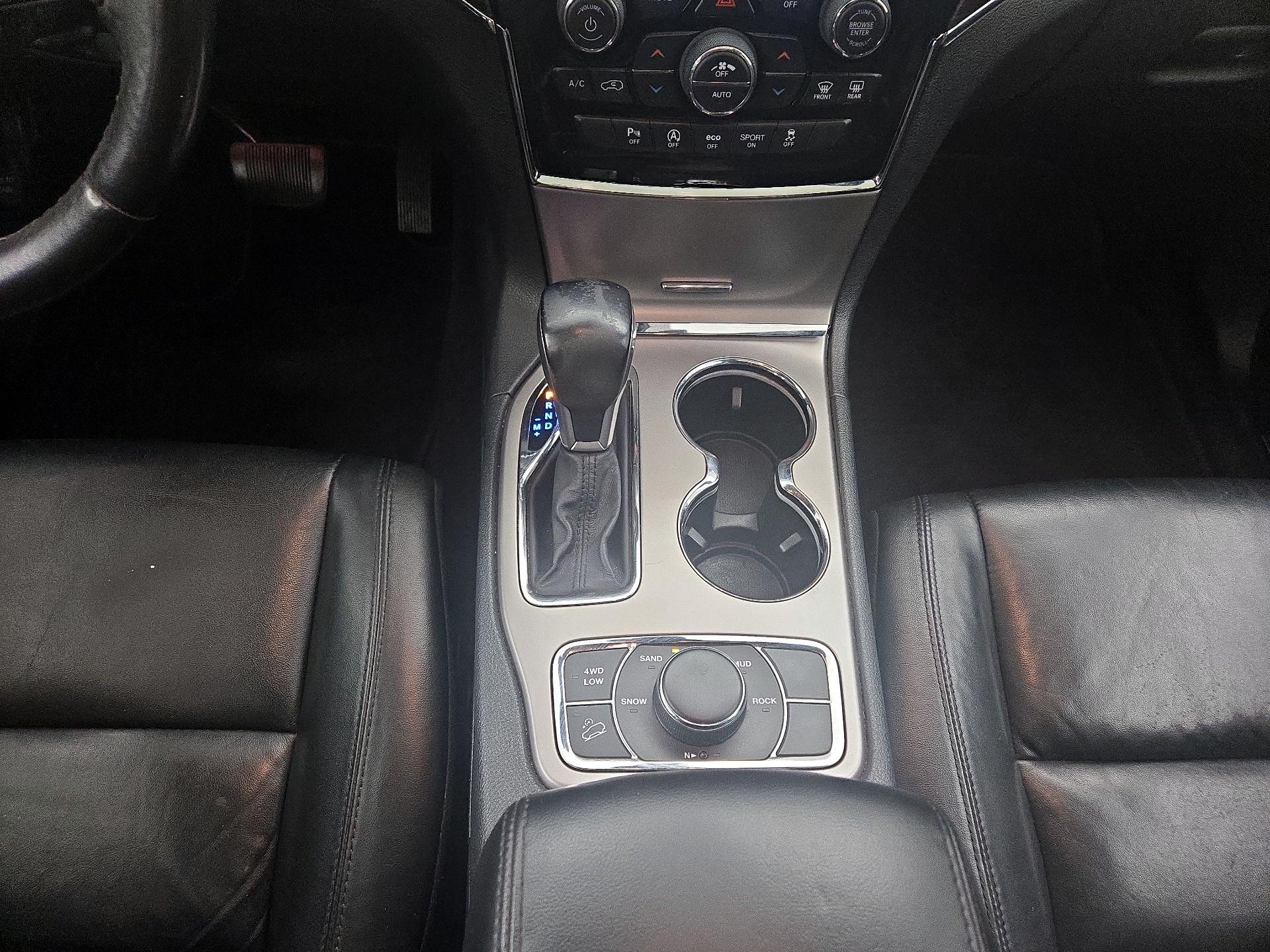 Thumbnail: 2019 Jeep Grand Cherokee - 18