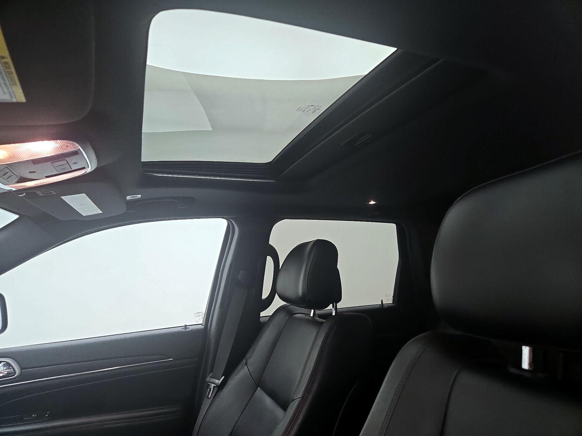 Thumbnail: 2019 Jeep Grand Cherokee - 20