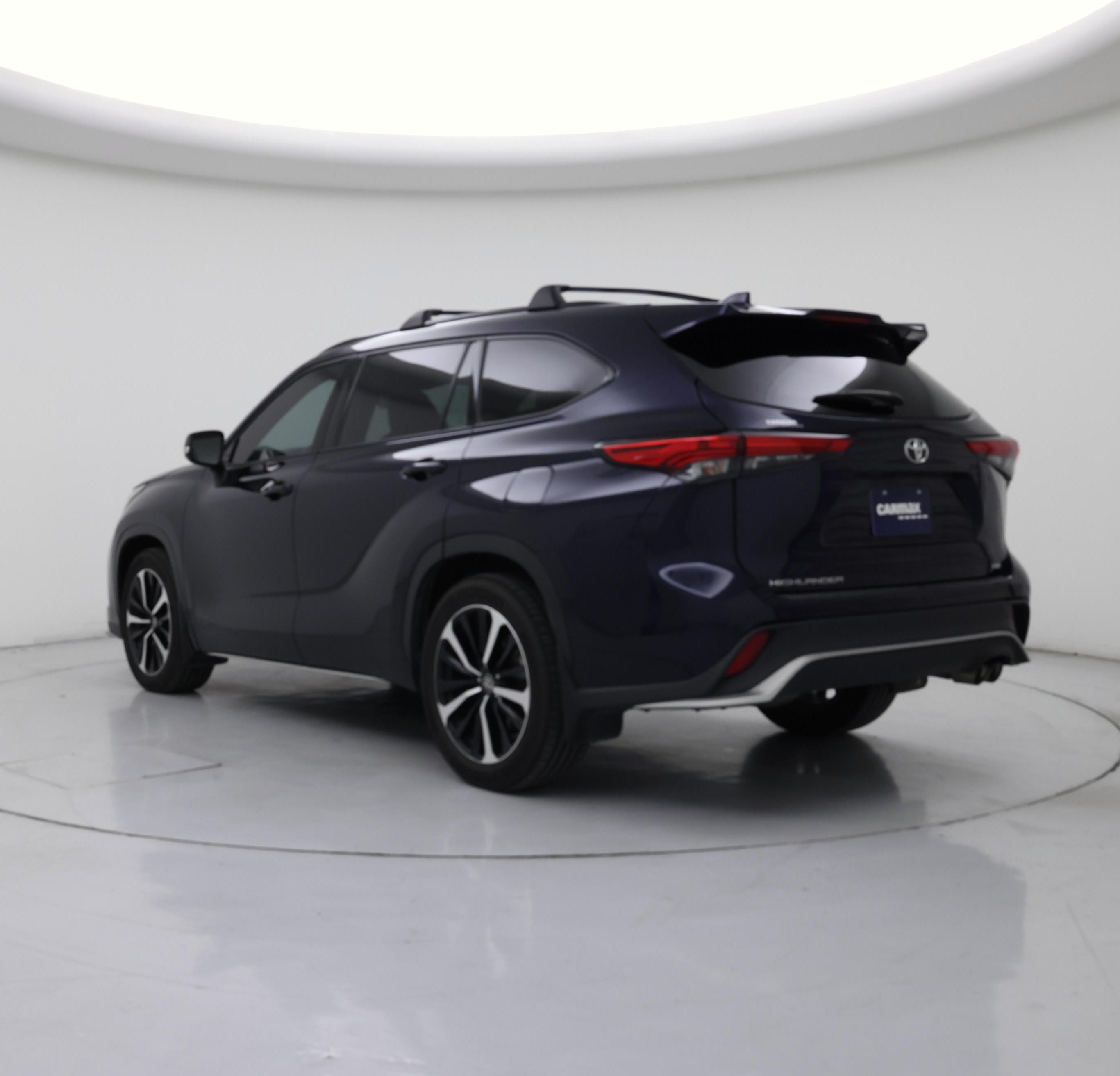 Thumbnail: 2022 Toyota Highlander - 2