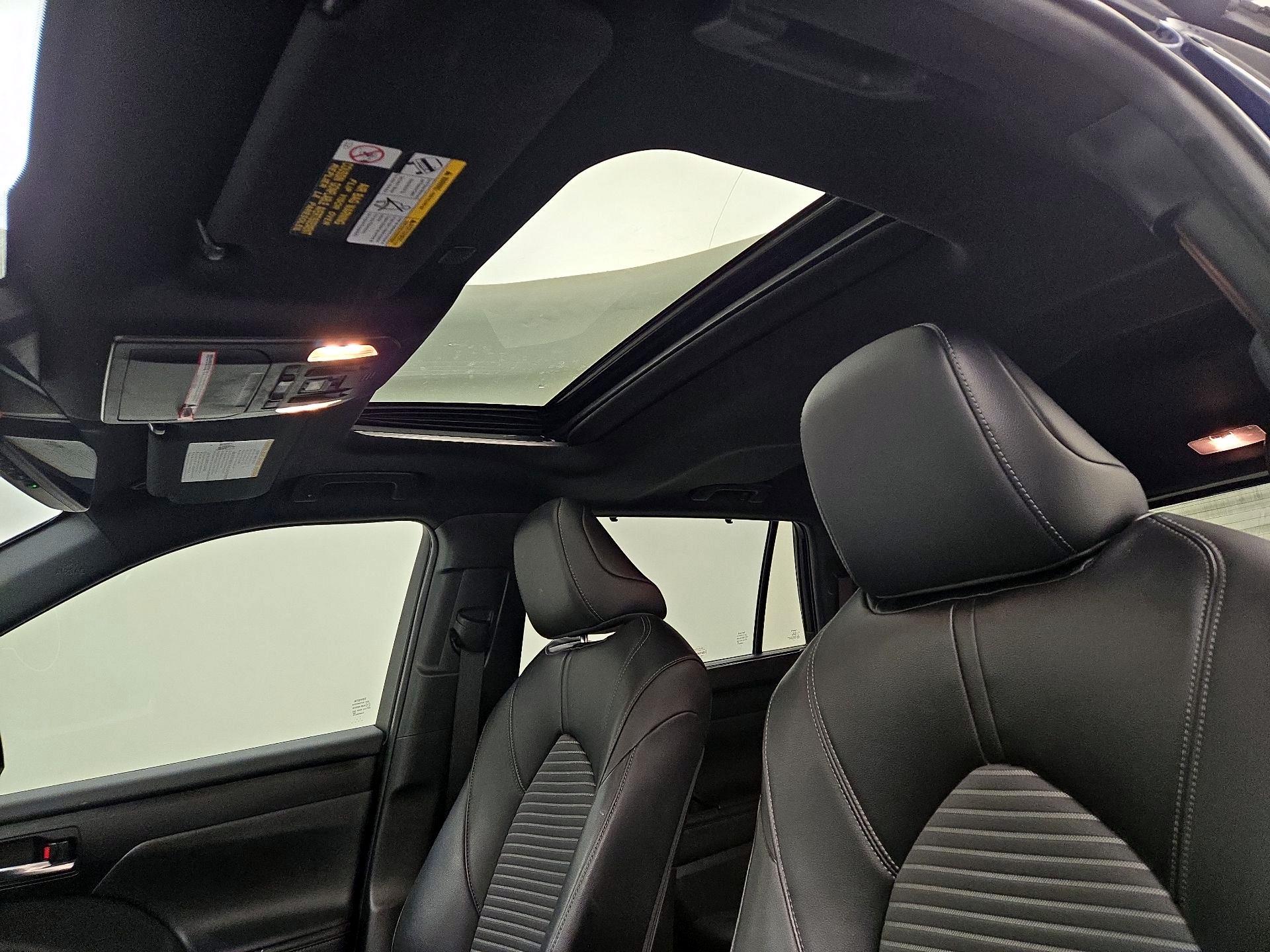 Thumbnail: 2022 Toyota Highlander - 19