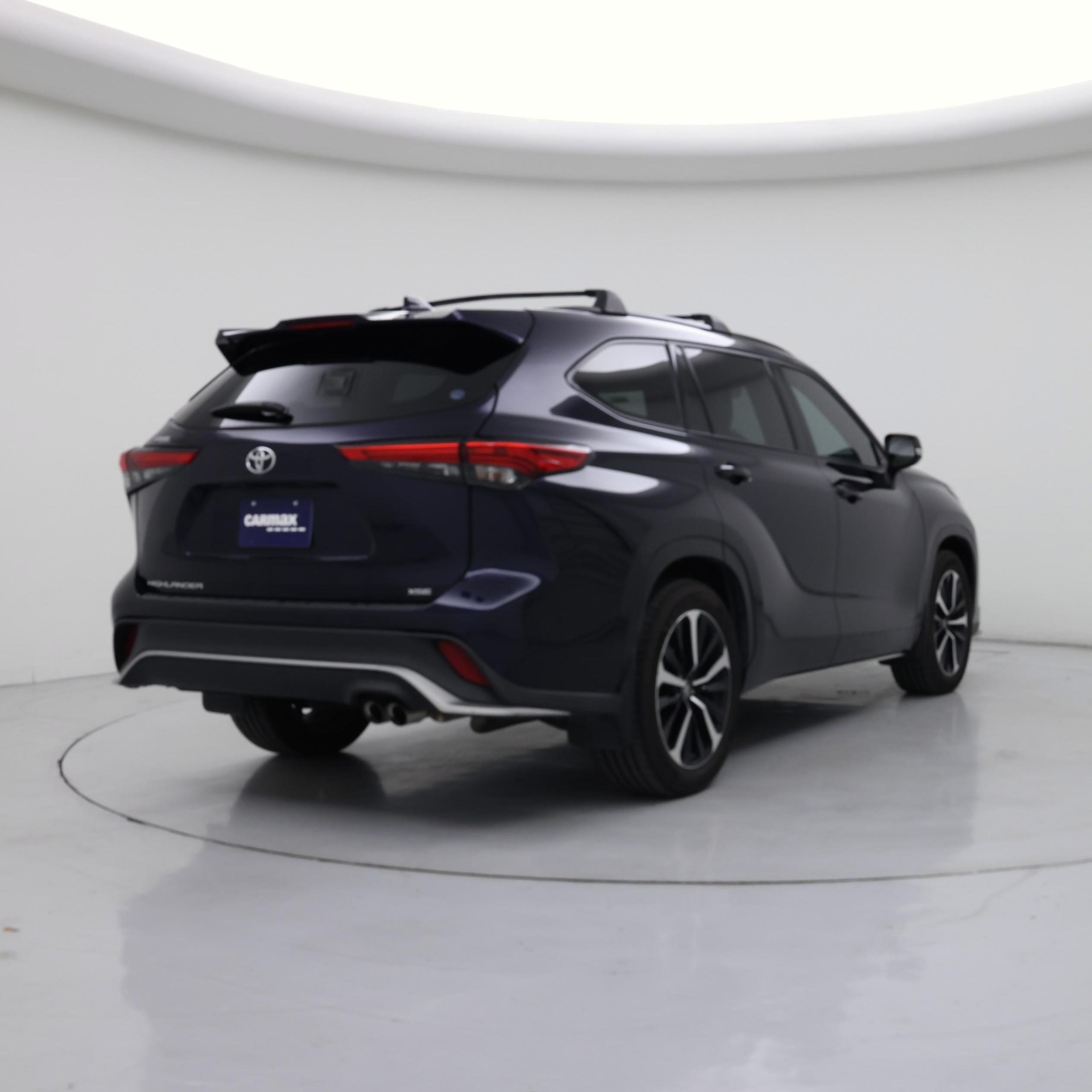 Thumbnail: 2022 Toyota Highlander - 8