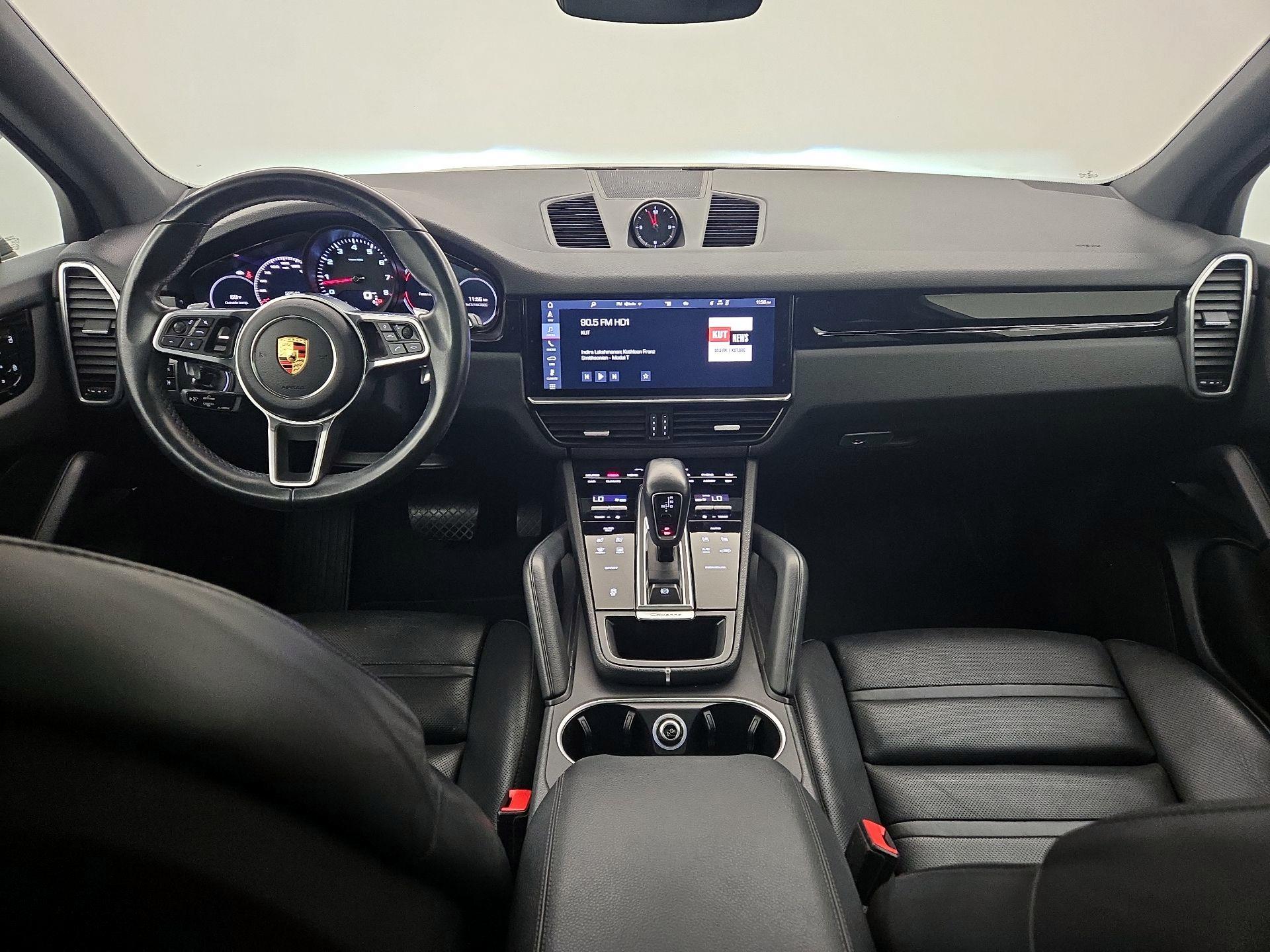 Thumbnail: 2020 Porsche Cayenne - 9