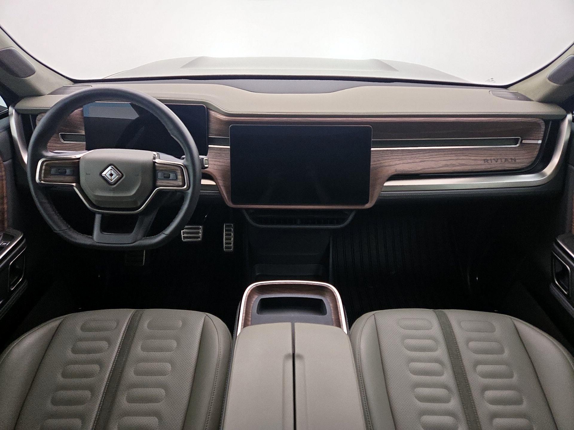 Thumbnail: 2023 Rivian R1T - 9