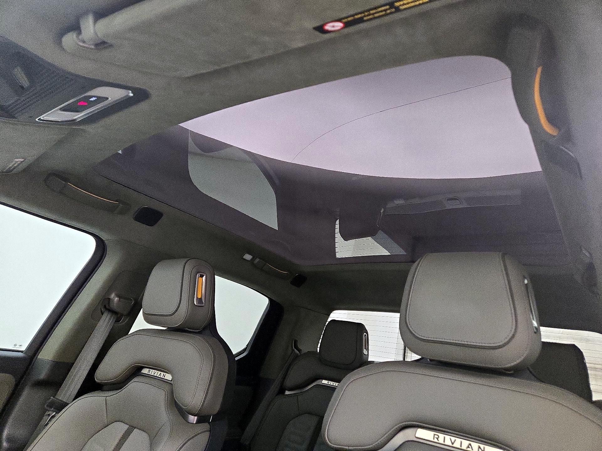 Thumbnail: 2023 Rivian R1T - 19