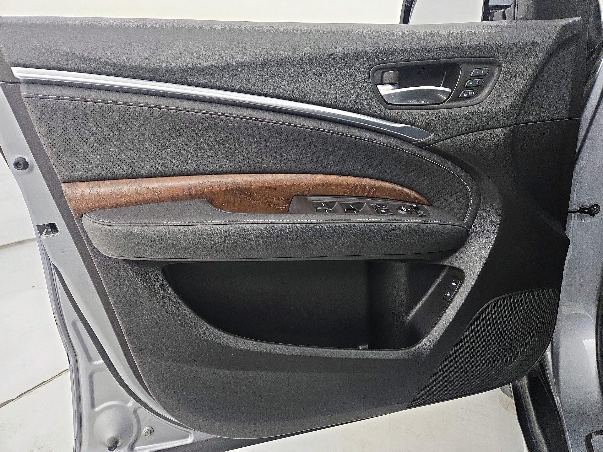 Thumbnail: 2020 Acura MDX - 12