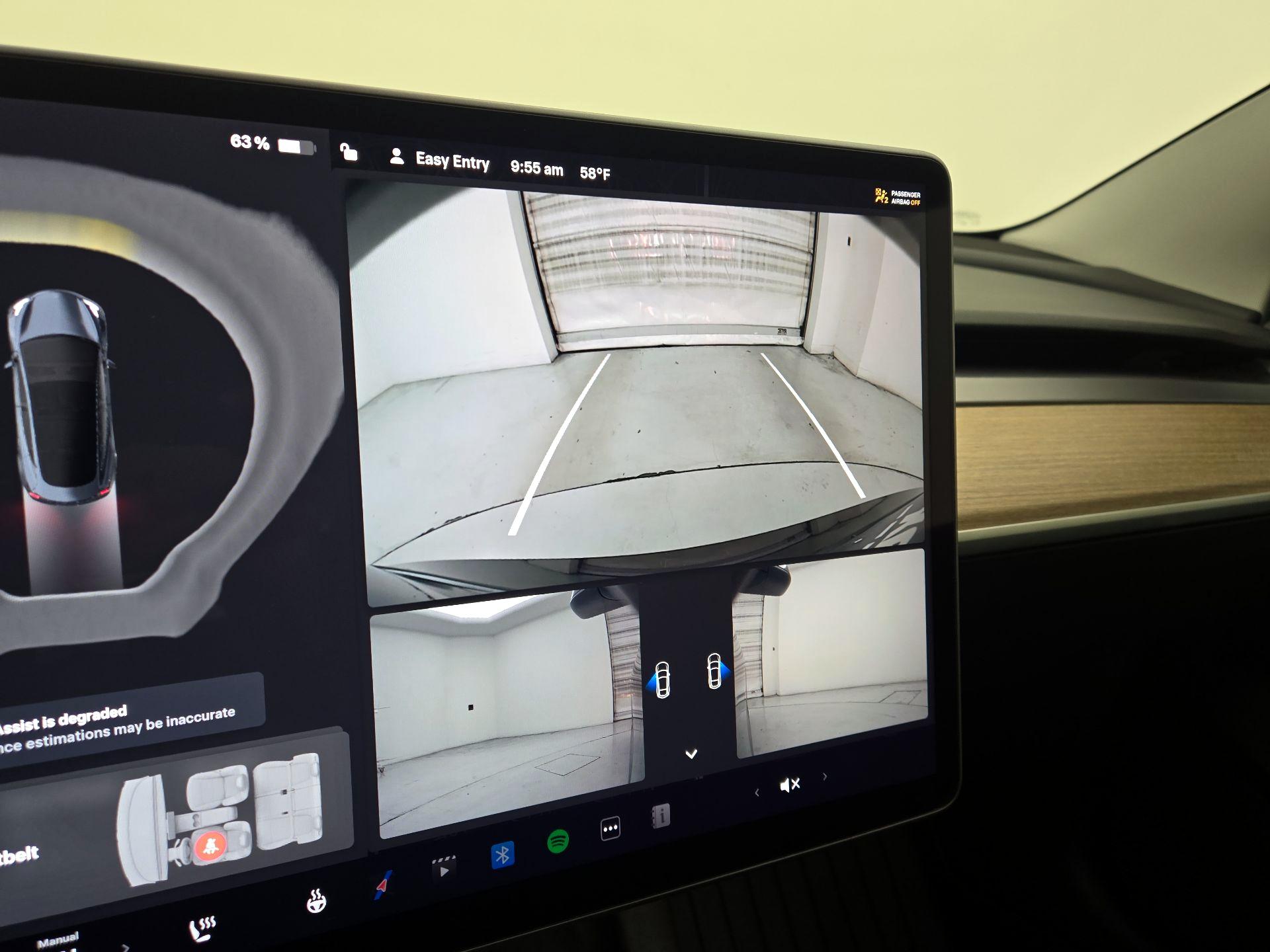 Thumbnail: 2023 Tesla Model 3 - 14