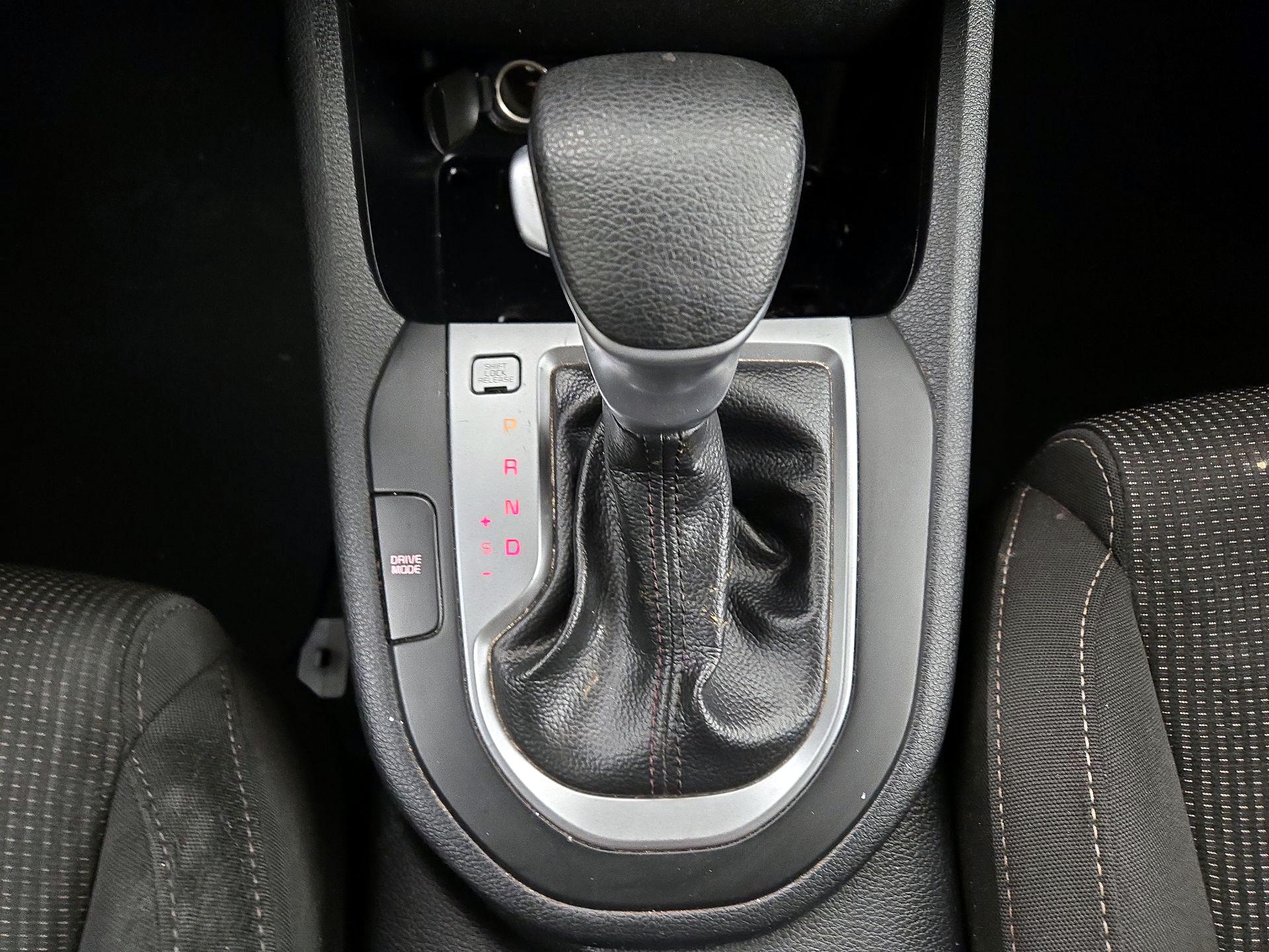 Thumbnail: 2020 Kia Forte - 17