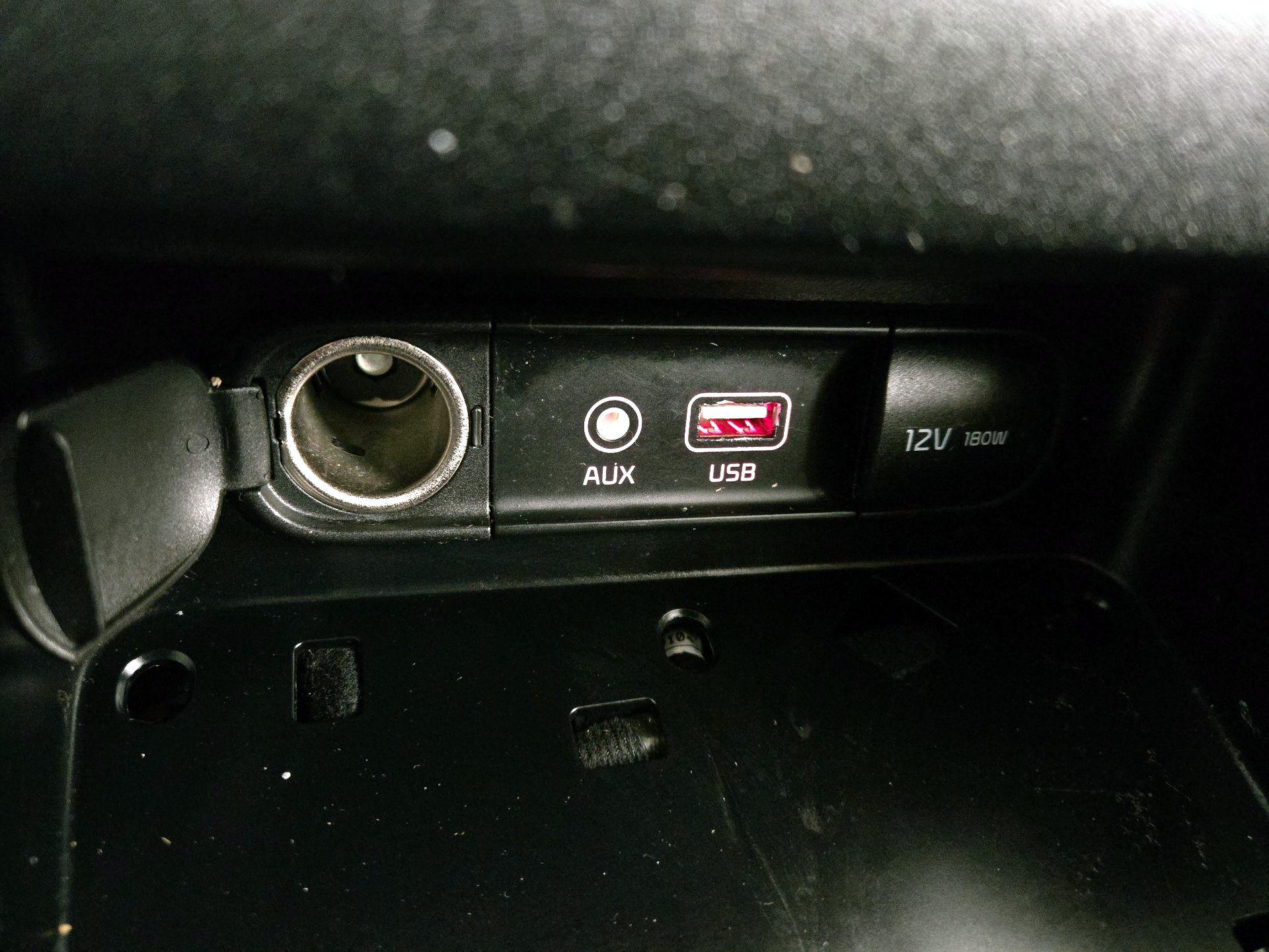 Thumbnail: 2020 Kia Forte - 18