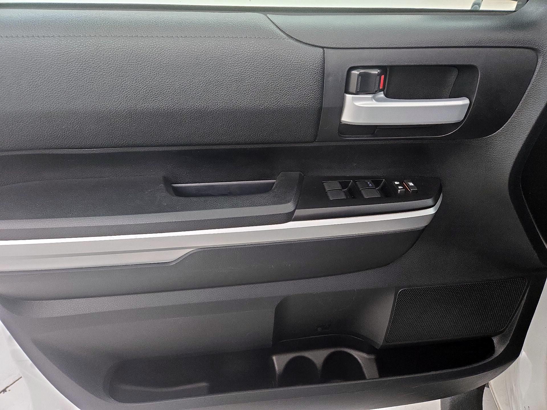 Thumbnail: 2017 Toyota Tundra - 12