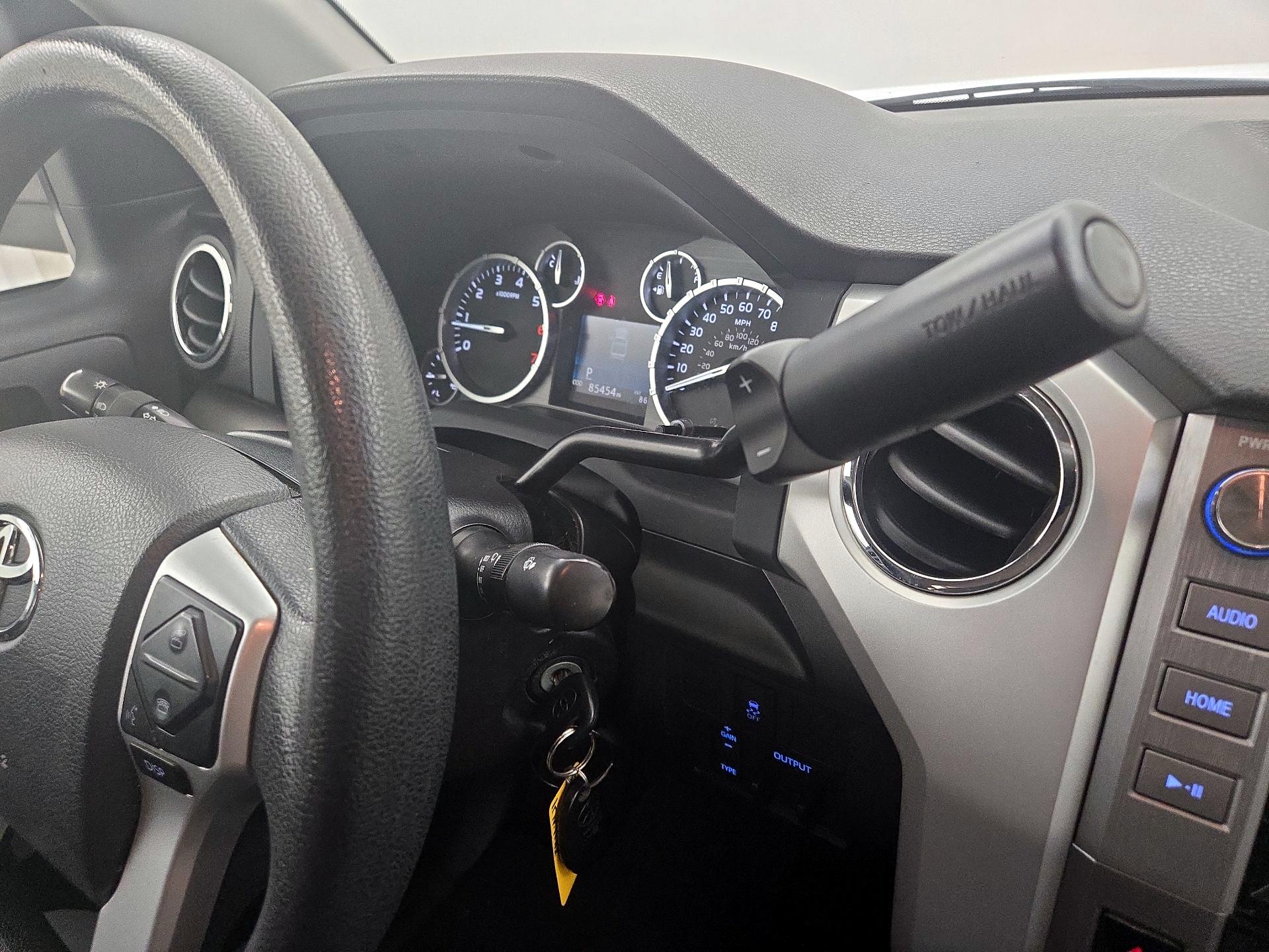 Thumbnail: 2017 Toyota Tundra - 18