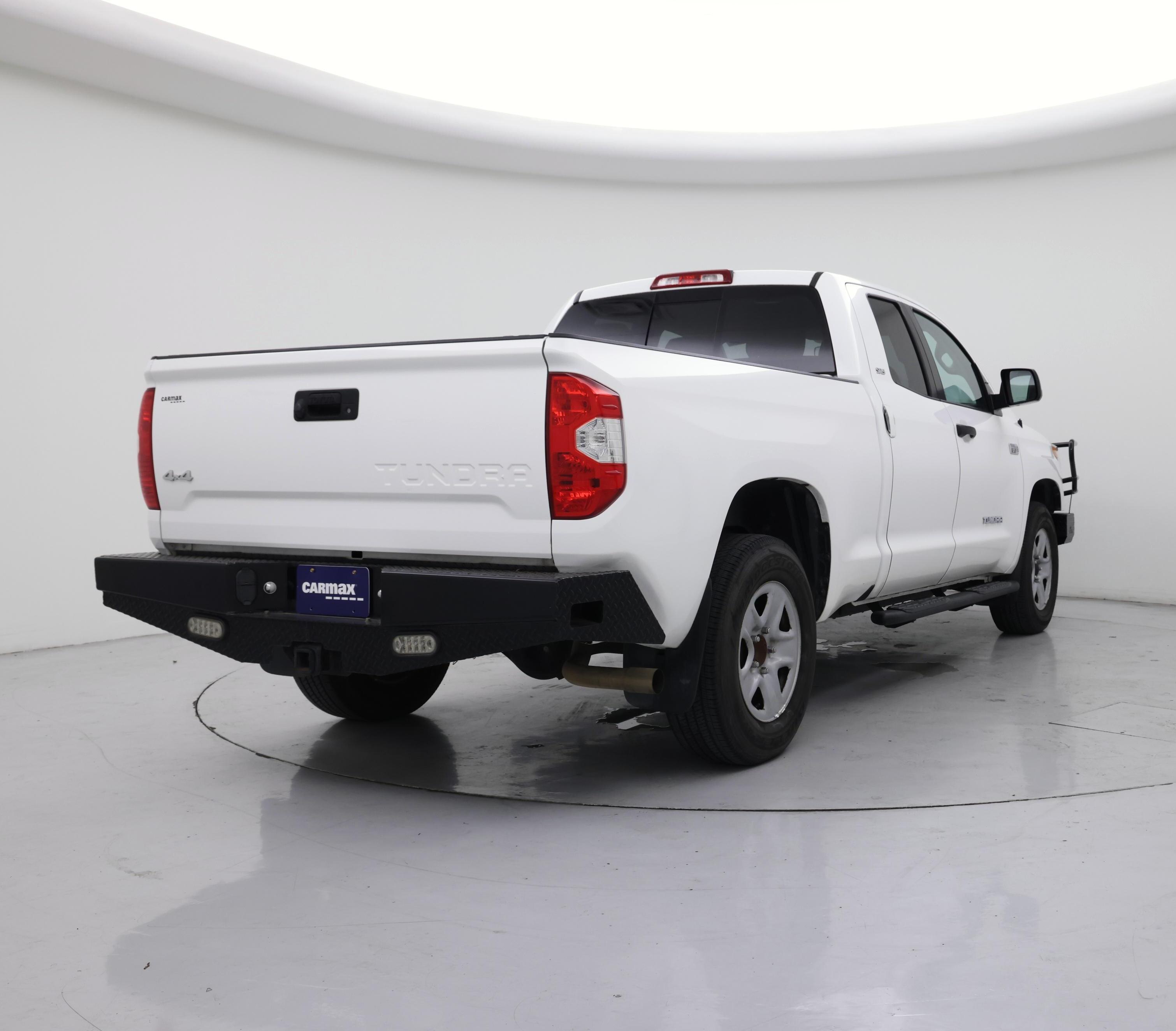 Thumbnail: 2017 Toyota Tundra - 8