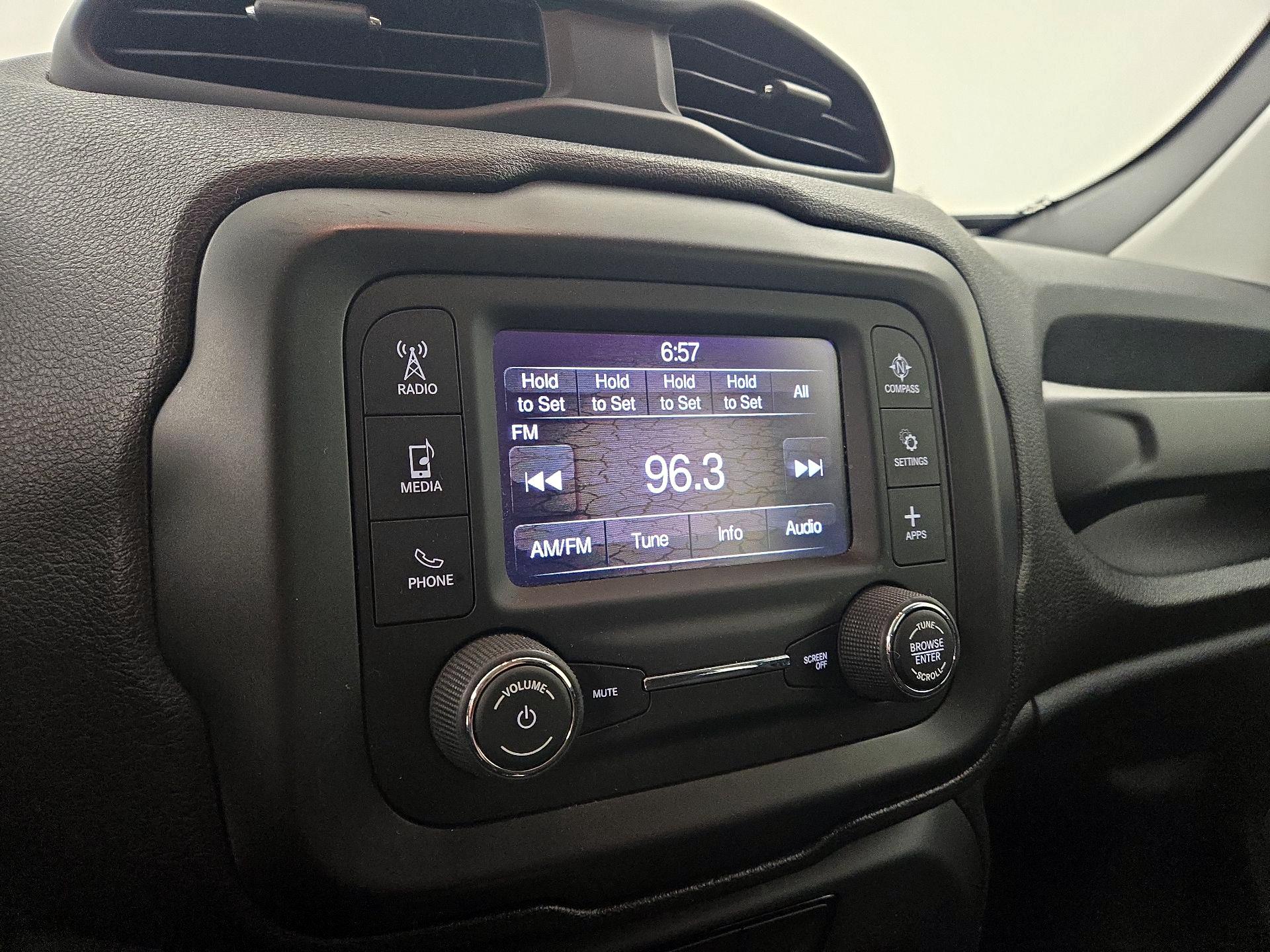 Thumbnail: 2020 Jeep Renegade - 15